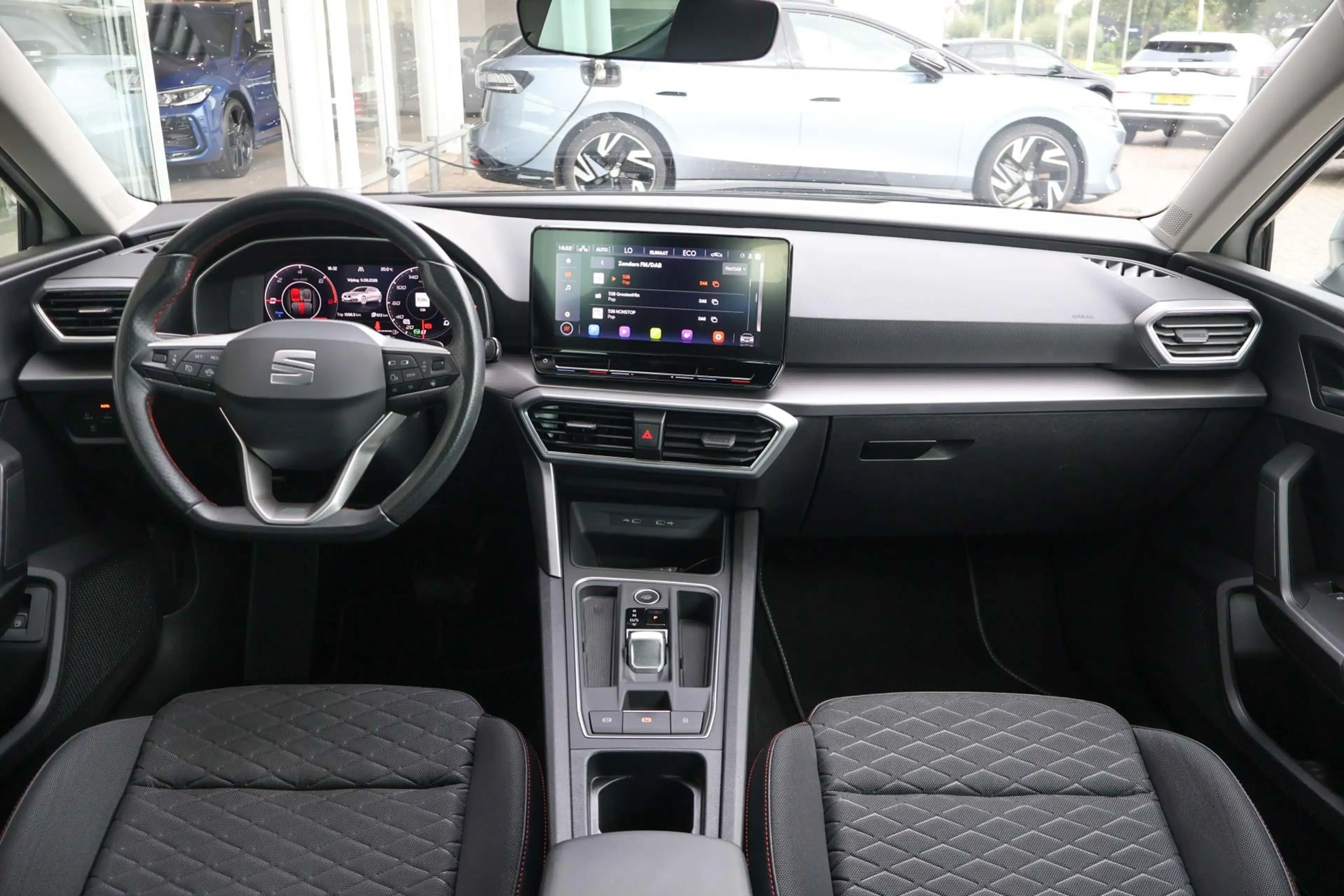 SEAT Leon 1.4 TSI eHybrid 204pk PHEV FR Business Intense | S — photo 5