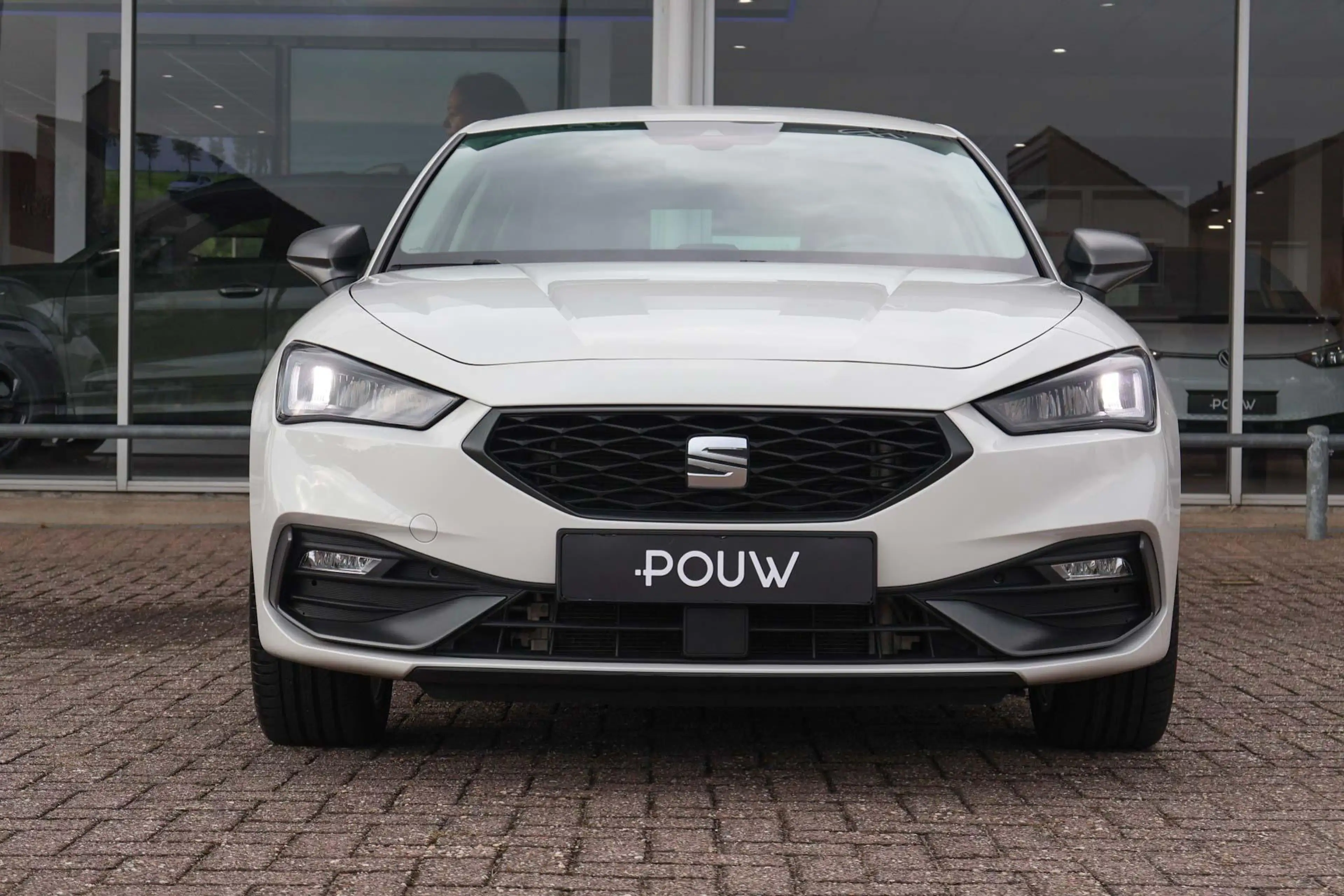 SEAT Leon 1.4 TSI eHybrid 204pk PHEV FR Business Intense | S — photo 8