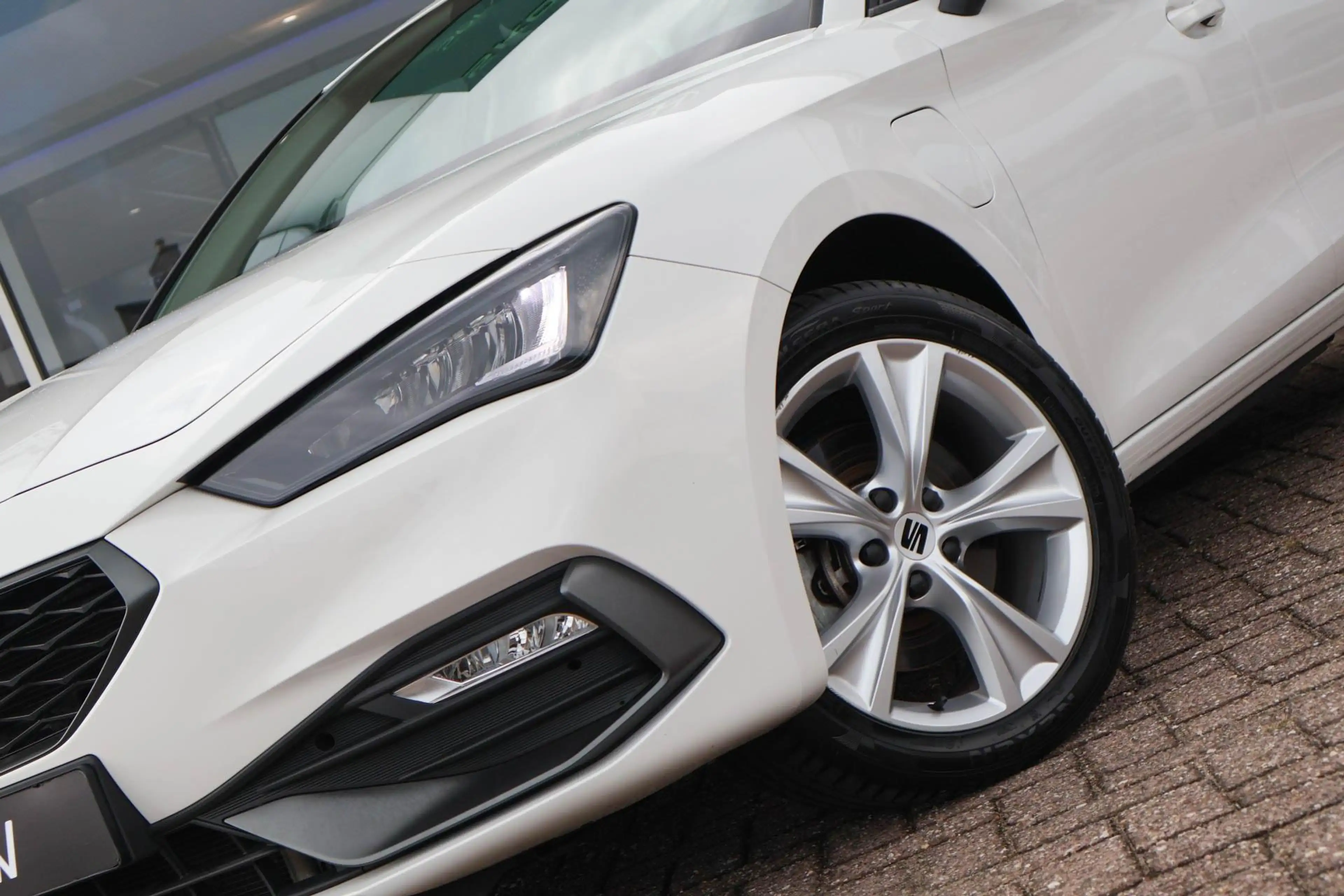 SEAT Leon 1.4 TSI eHybrid 204pk PHEV FR Business Intense | S — photo 14