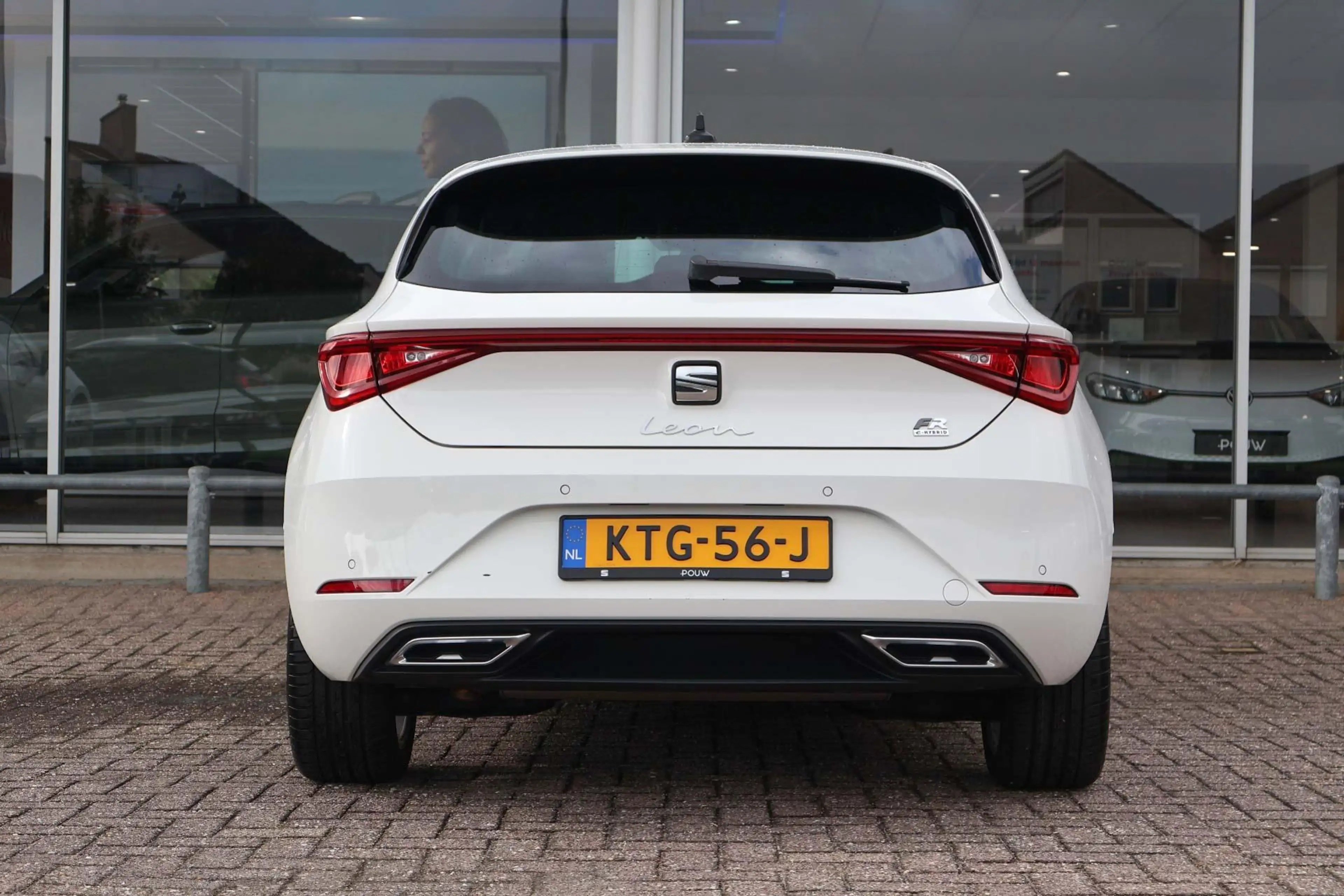 SEAT Leon 1.4 TSI eHybrid 204pk PHEV FR Business Intense | S — photo 11
