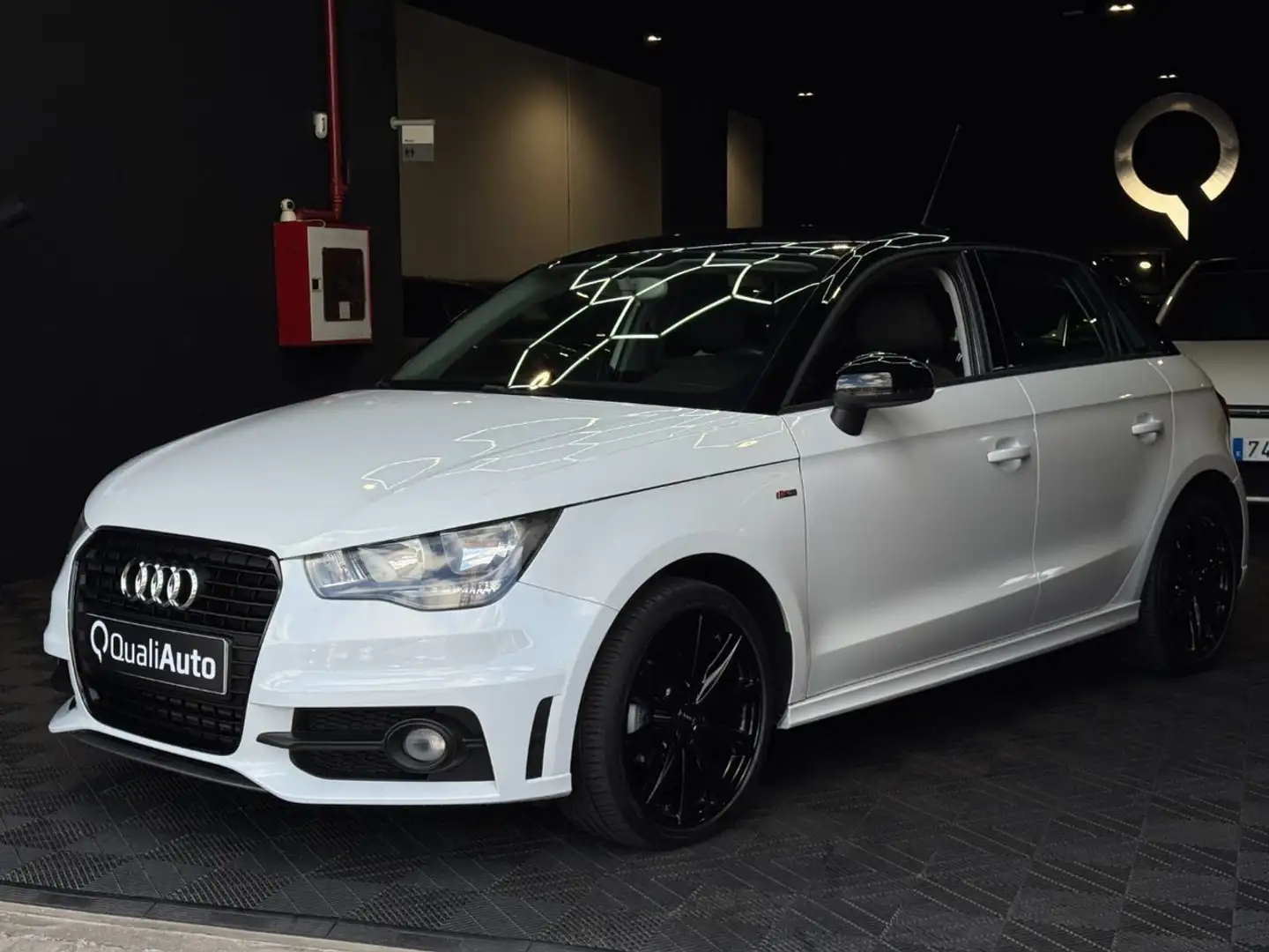 Audi A1 Sportback 1.6TDI Adrenalin Blanco - 2