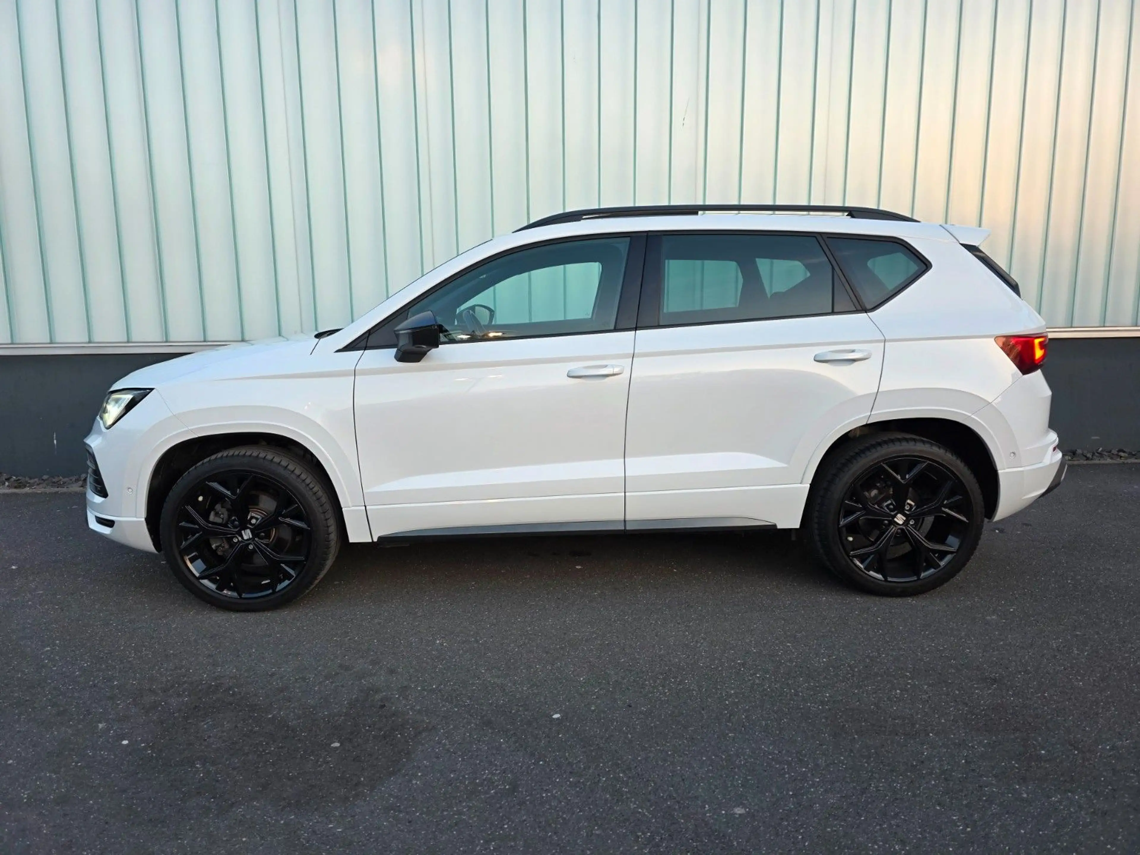 SEAT Ateca FR/Panorama/Beats/19Zoll/el.HK/ACC/2xKam — photo 5