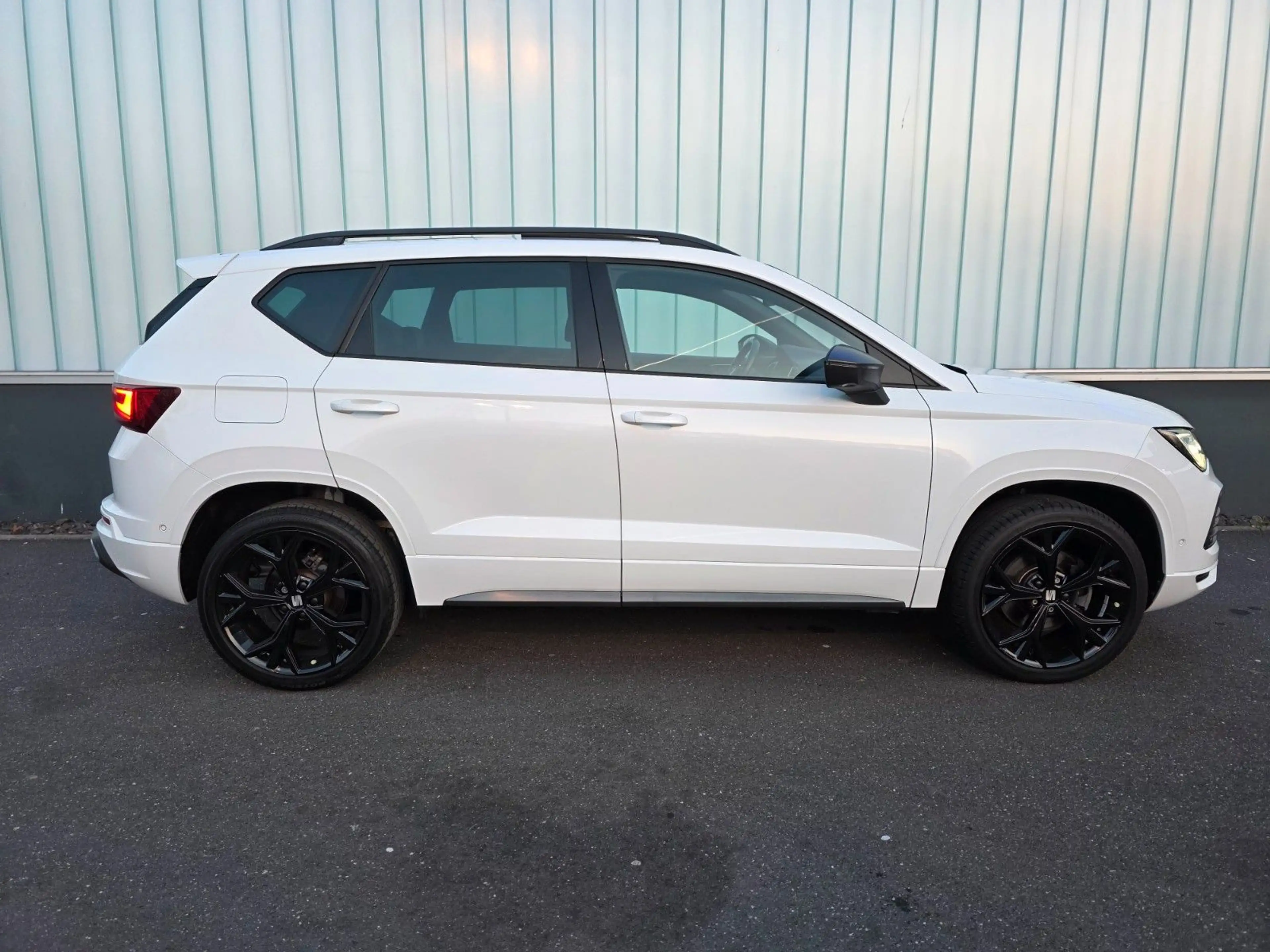SEAT Ateca FR/Panorama/Beats/19Zoll/el.HK/ACC/2xKam — photo 6