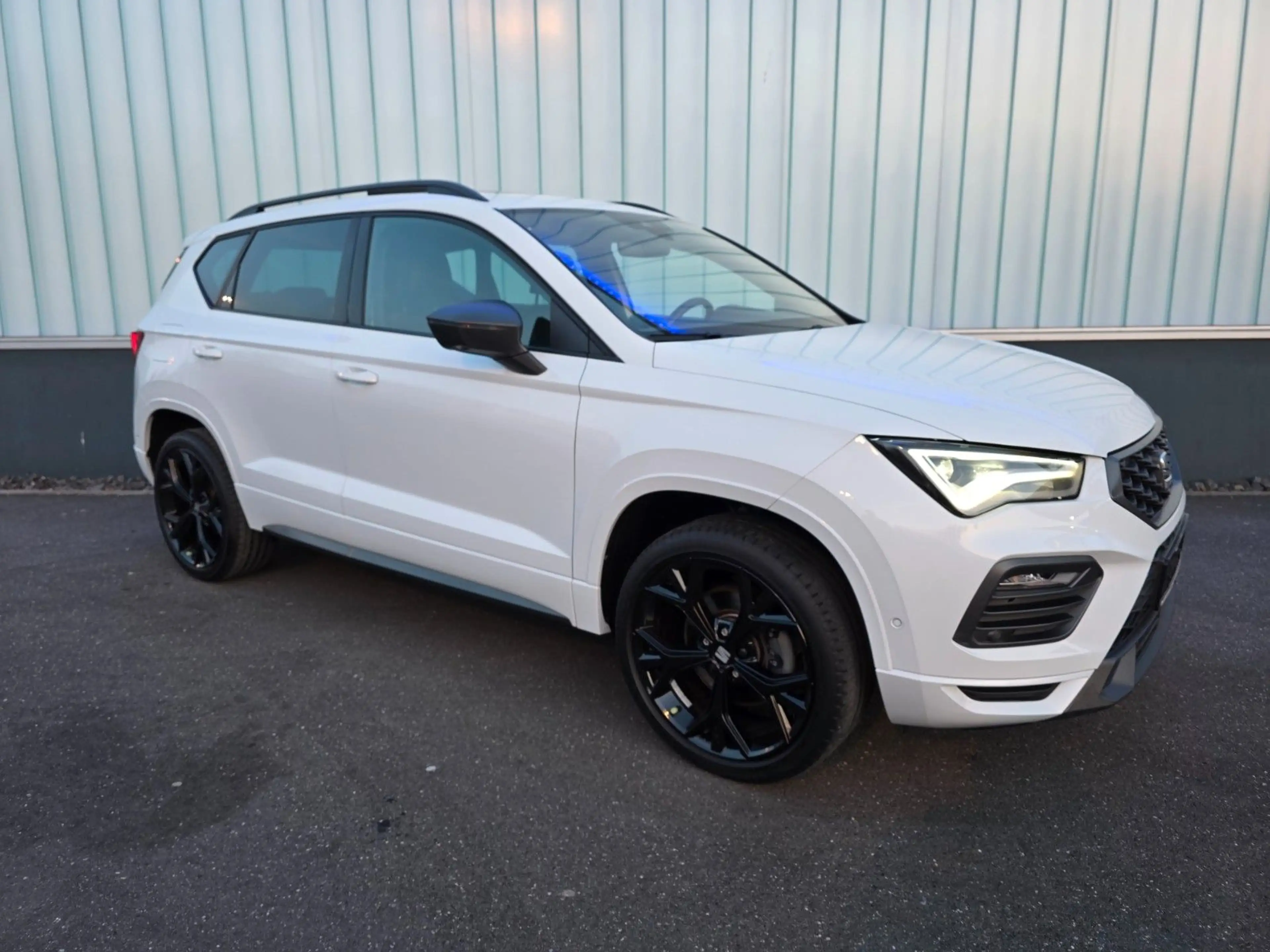 SEAT Ateca FR/Panorama/Beats/19Zoll/el.HK/ACC/2xKam — photo 4