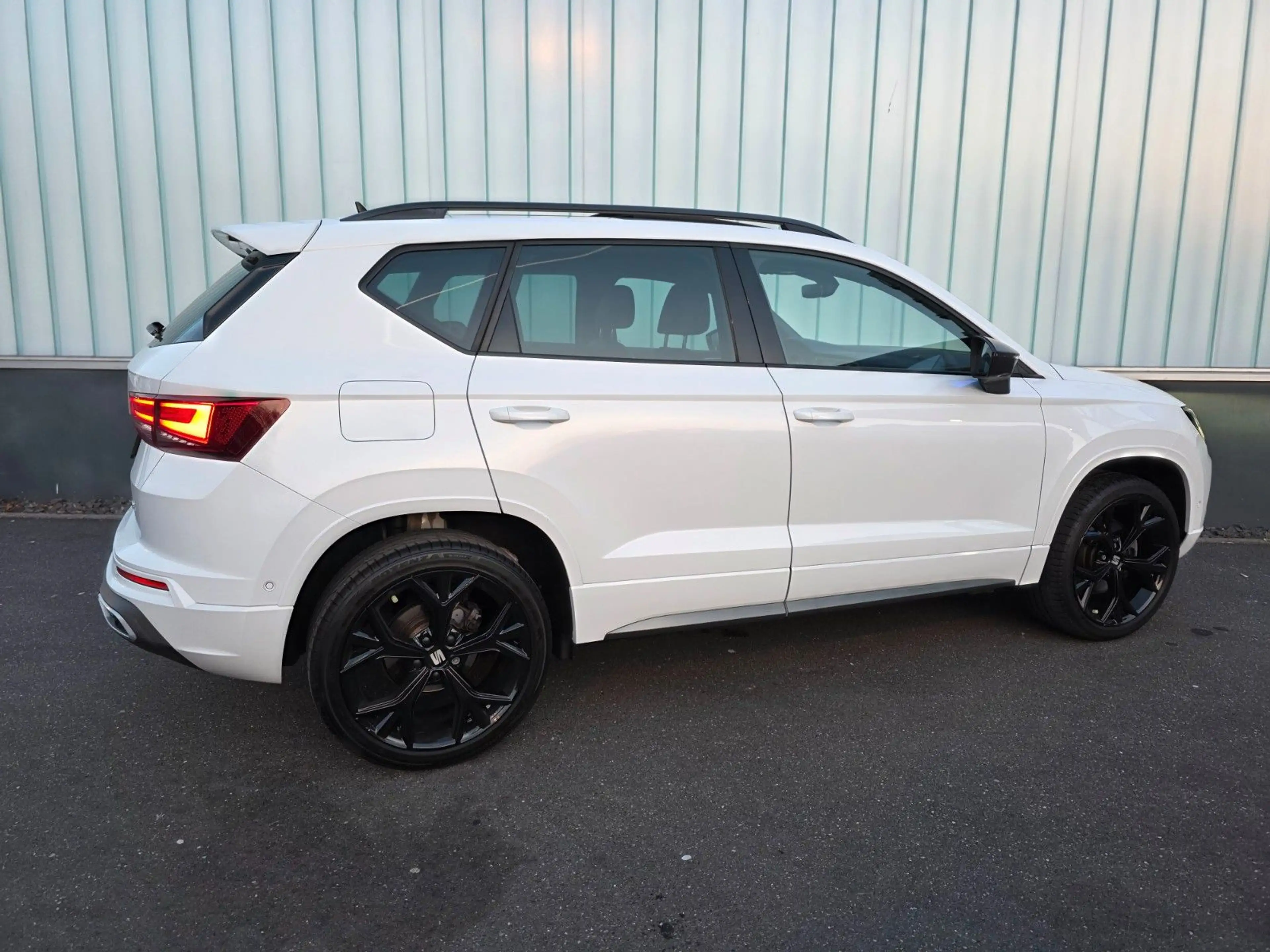 SEAT Ateca FR/Panorama/Beats/19Zoll/el.HK/ACC/2xKam — photo 3