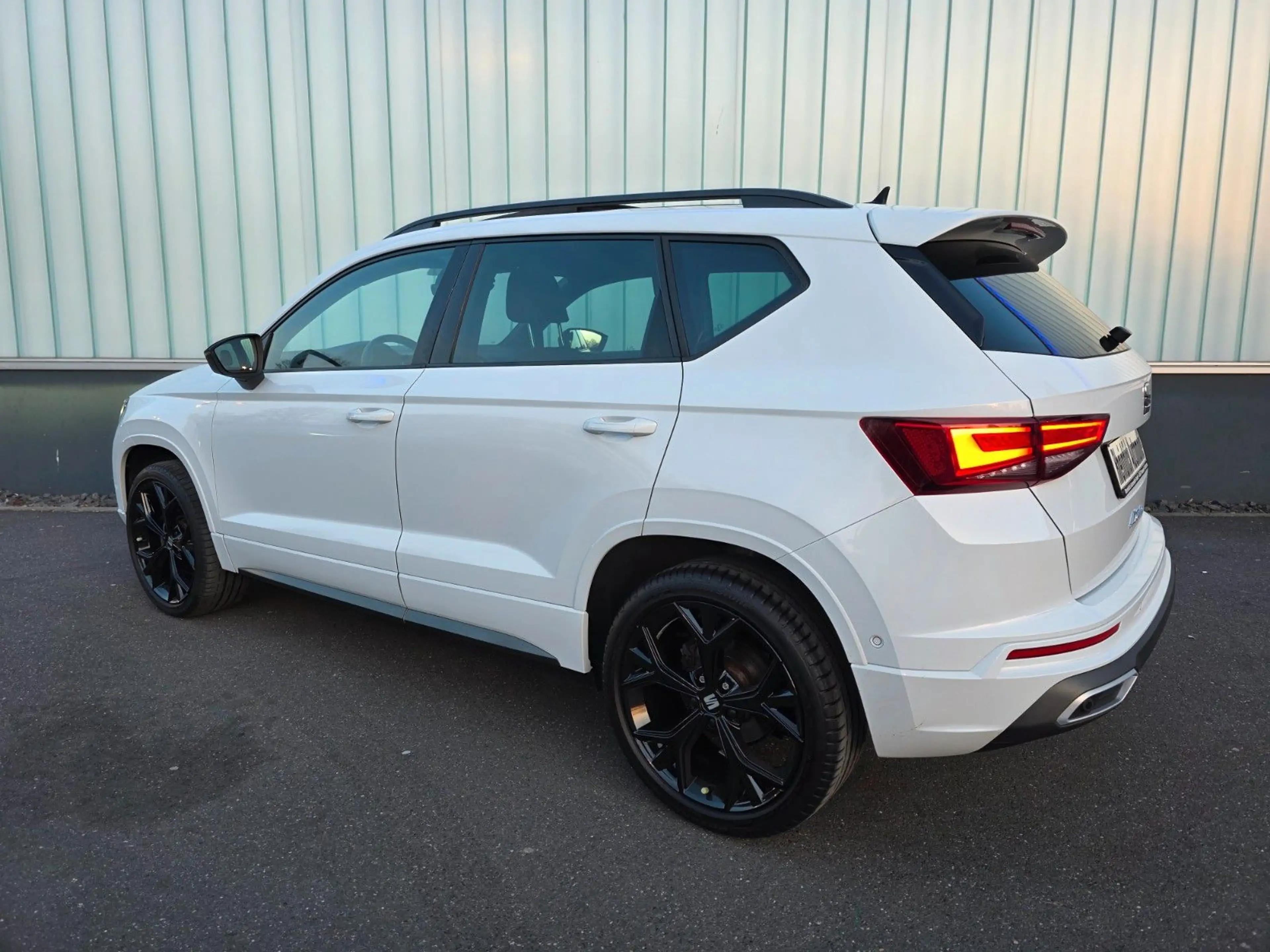 SEAT Ateca FR/Panorama/Beats/19Zoll/el.HK/ACC/2xKam — photo 2