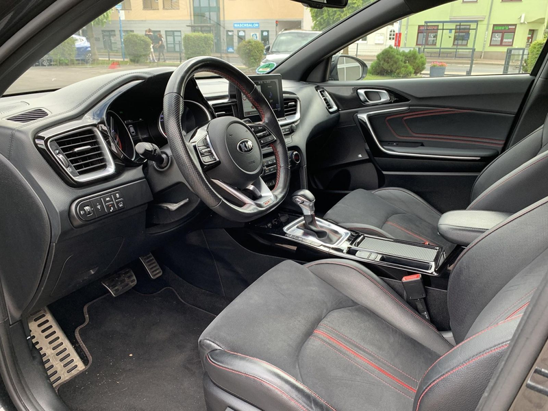 Kia ProCeed / pro_cee'd ProCeed 1.6 GT NAVI+JBL+DCT+LED+RFK — photo 4