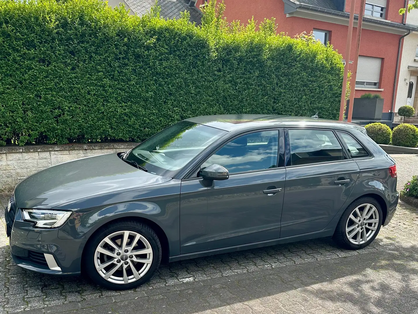 Audi A3 A3 1.5 TFSI cylinder on demand Sportback Gris - 2