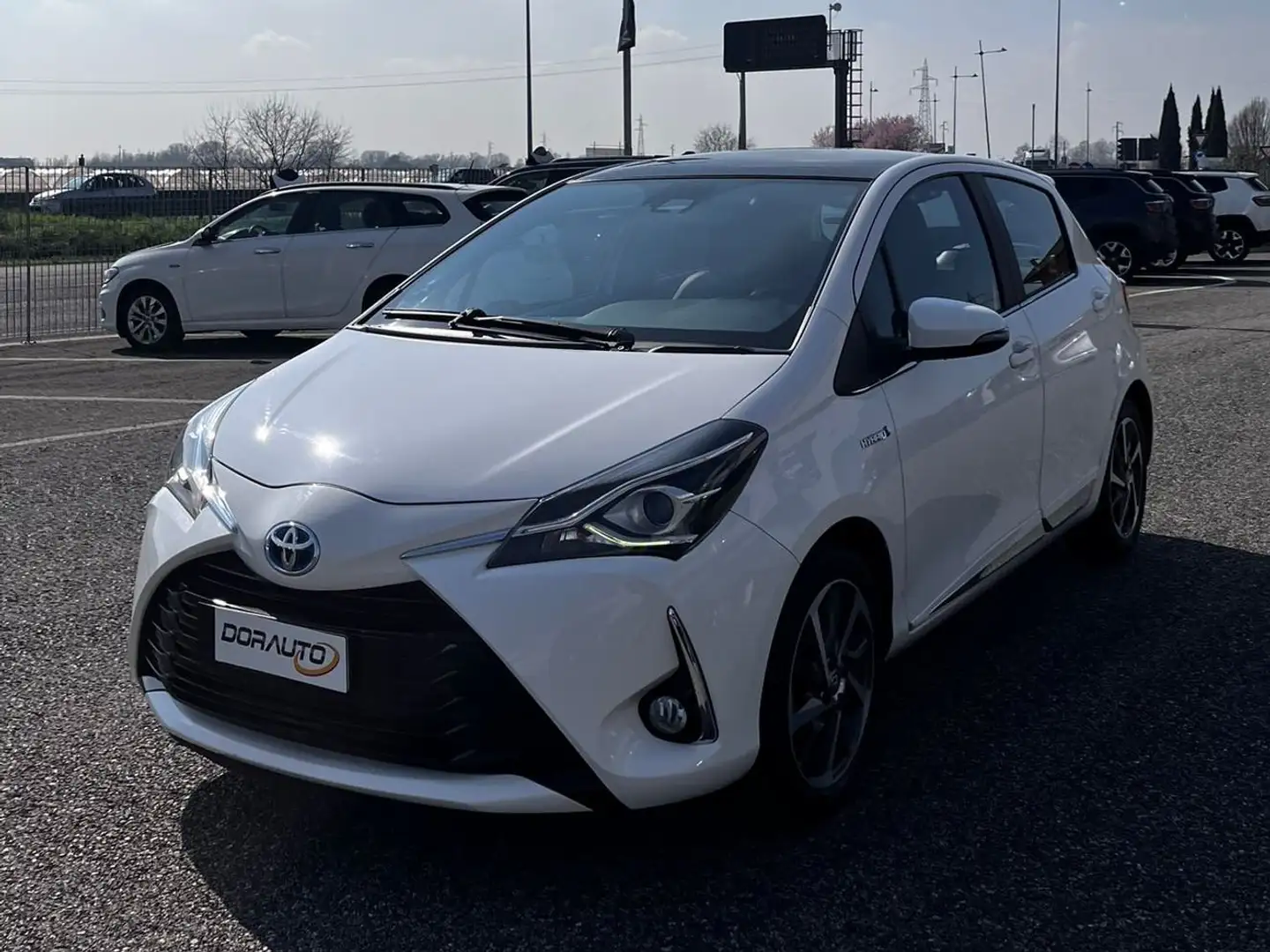 Toyota Yaris 1.5 Blanco - 2