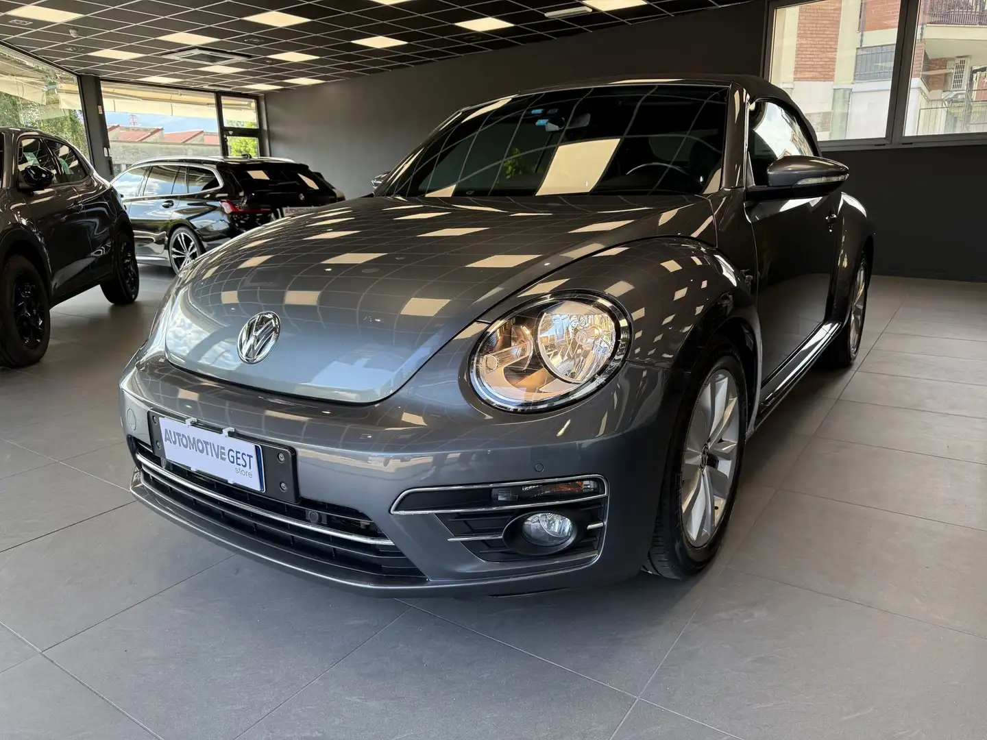 Volkswagen Maggiolino 2.0 TDI Design BlueMotion Technology Grigio - 1
