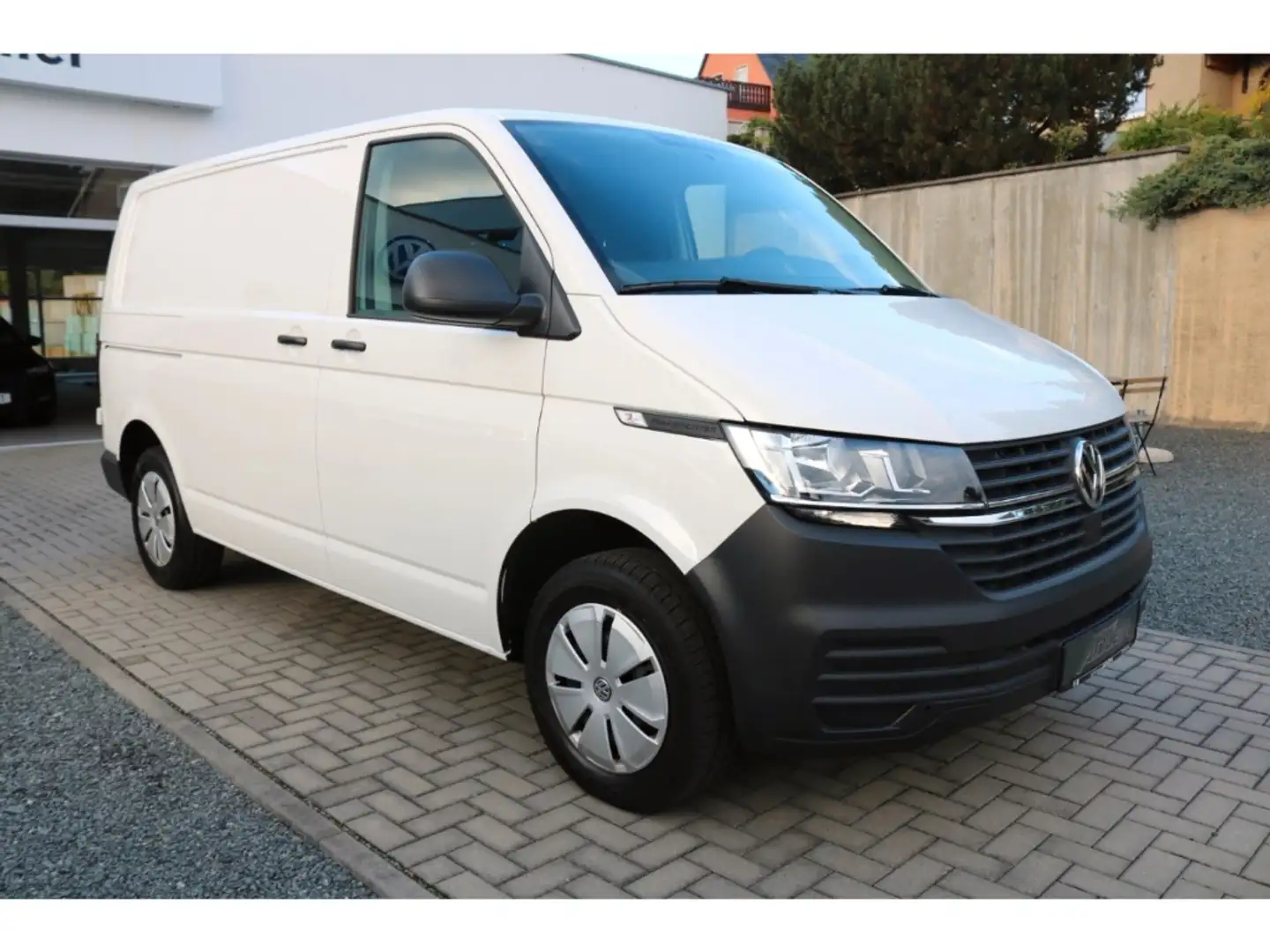 Volkswagen T6.1 Transporter 2,0 TDI kurzer Radstand Alb - 2