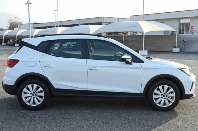 Seat Arona view 4