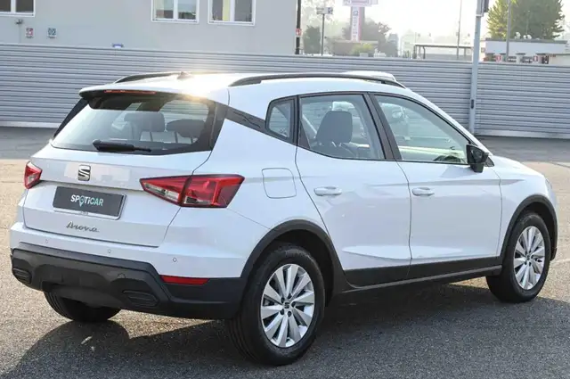 Seat Arona view 5