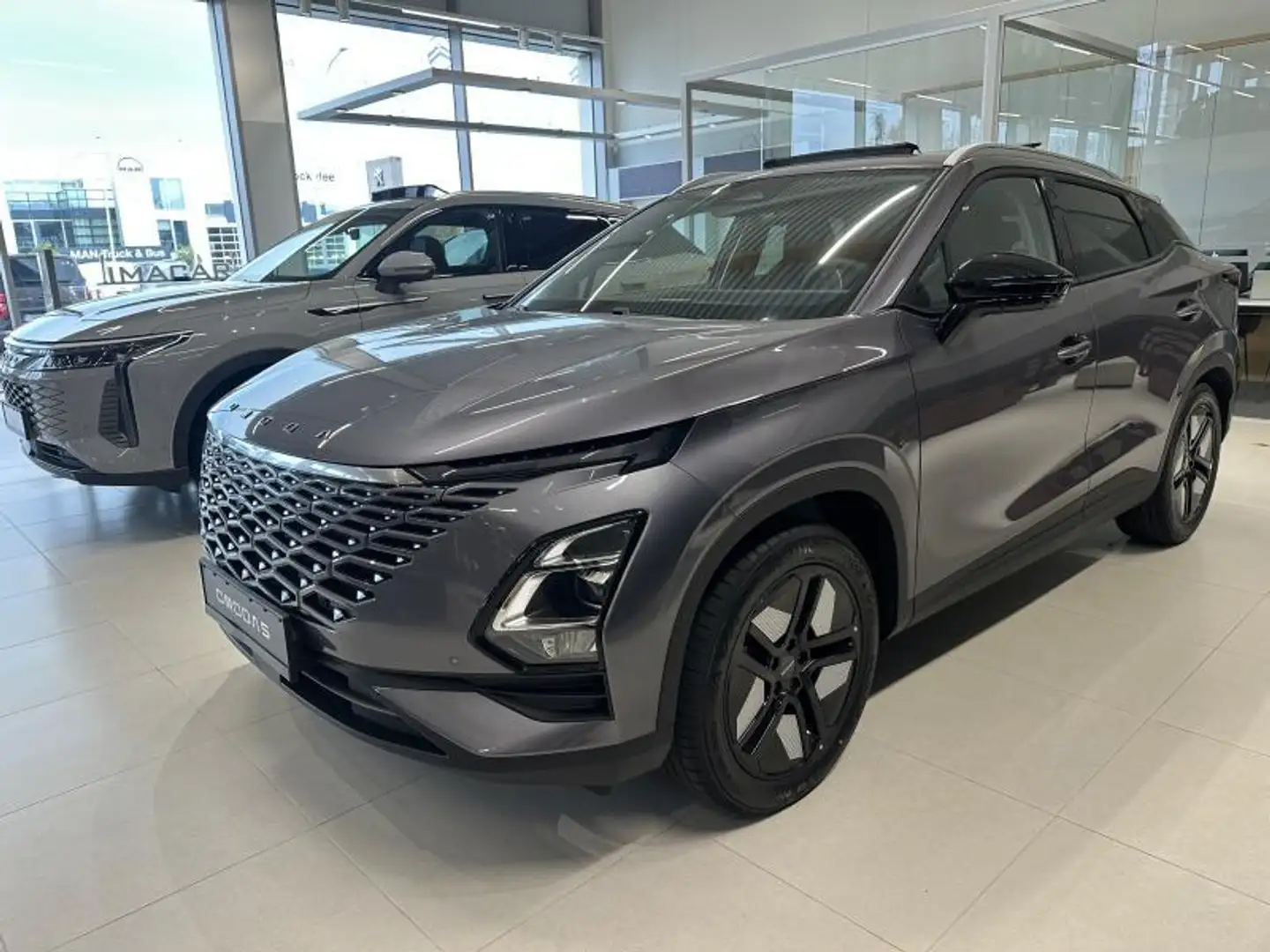 Omoda 5 PREMIUM 1.6 TGDI 147 Grau - 1