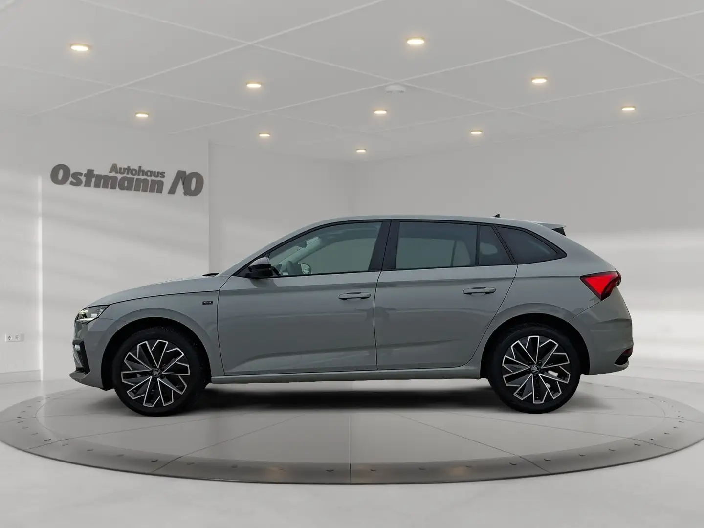 Skoda Scala 1.5 TSI Selection AHK ACC CarPlay RFK Grau - 2