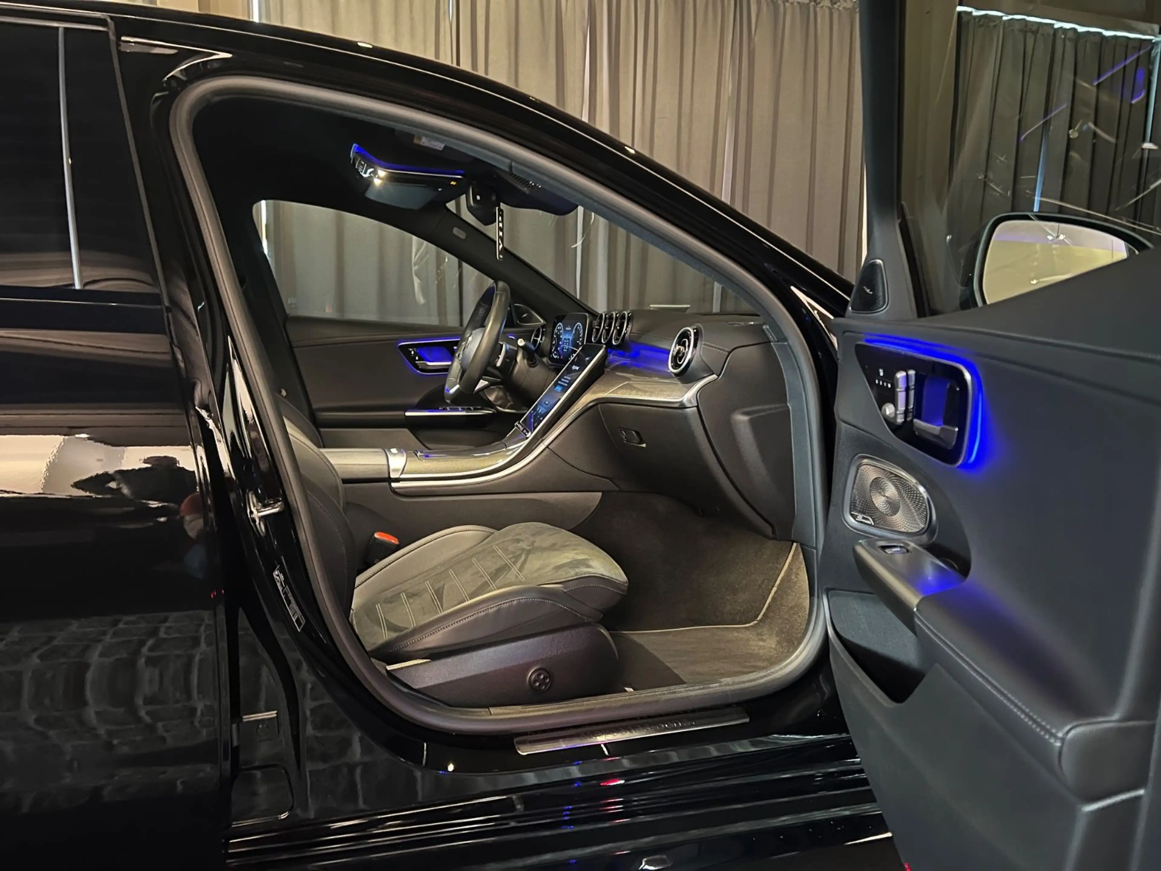 Mercedes-Benz C 400 e AMG*Junge Sterne*Burmester* — photo 10