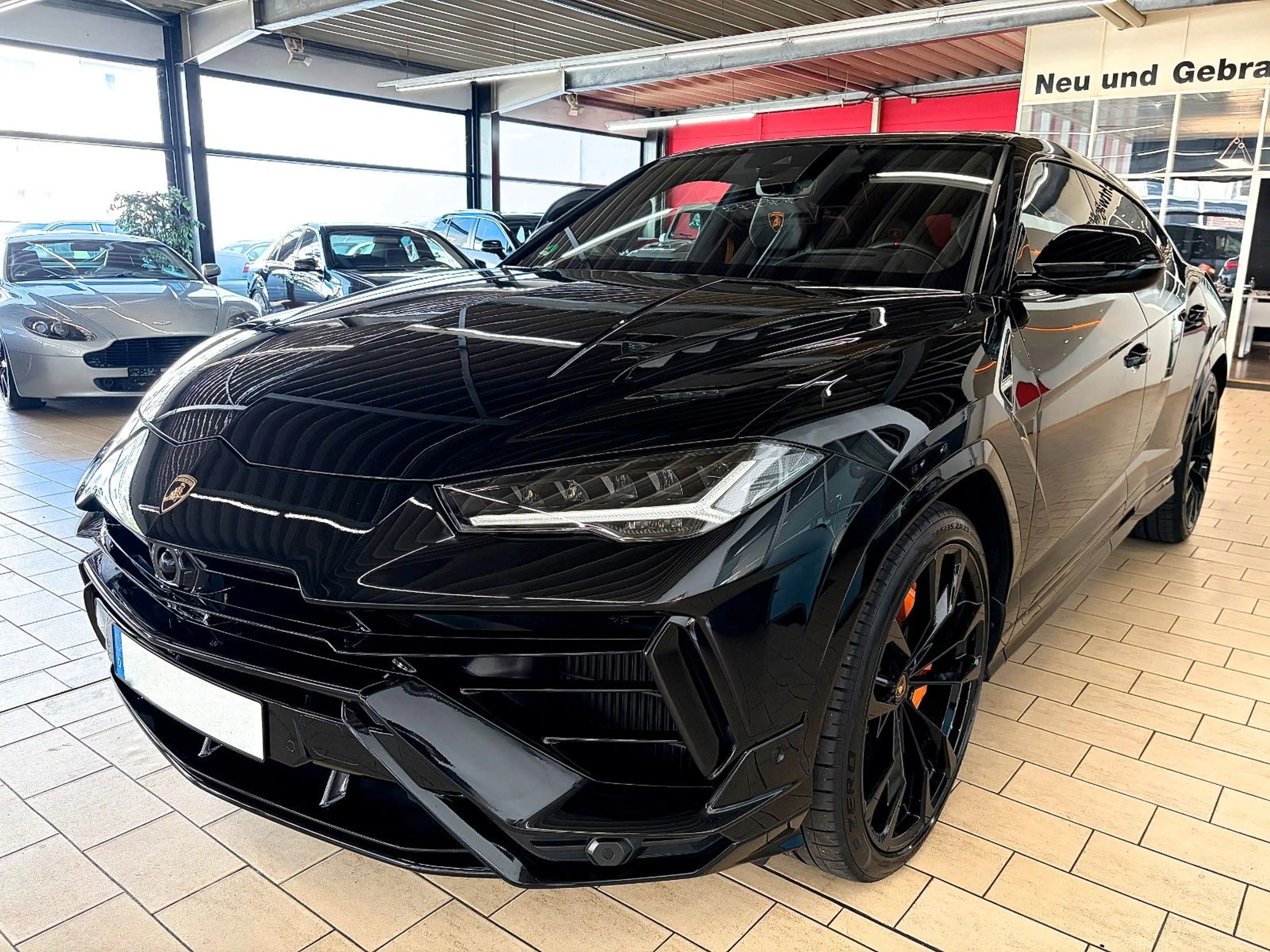 Lamborghini Urus URUS S 4.0 V8 *VOLL+BLACK-ORANGE+GARANTIE-11/26 — photo 2