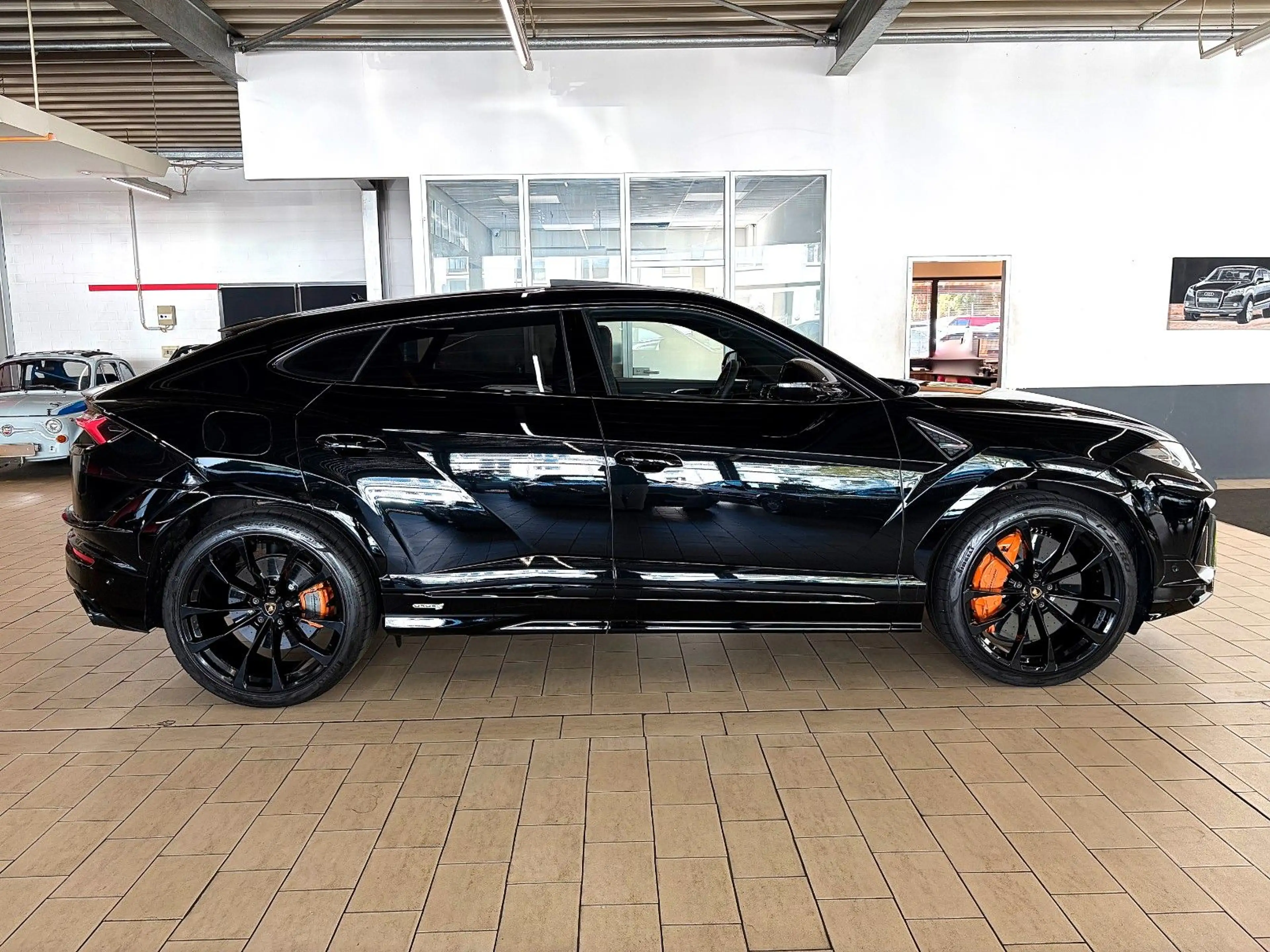 Lamborghini Urus URUS S 4.0 V8 *VOLL+BLACK-ORANGE+GARANTIE-11/26 — photo 13