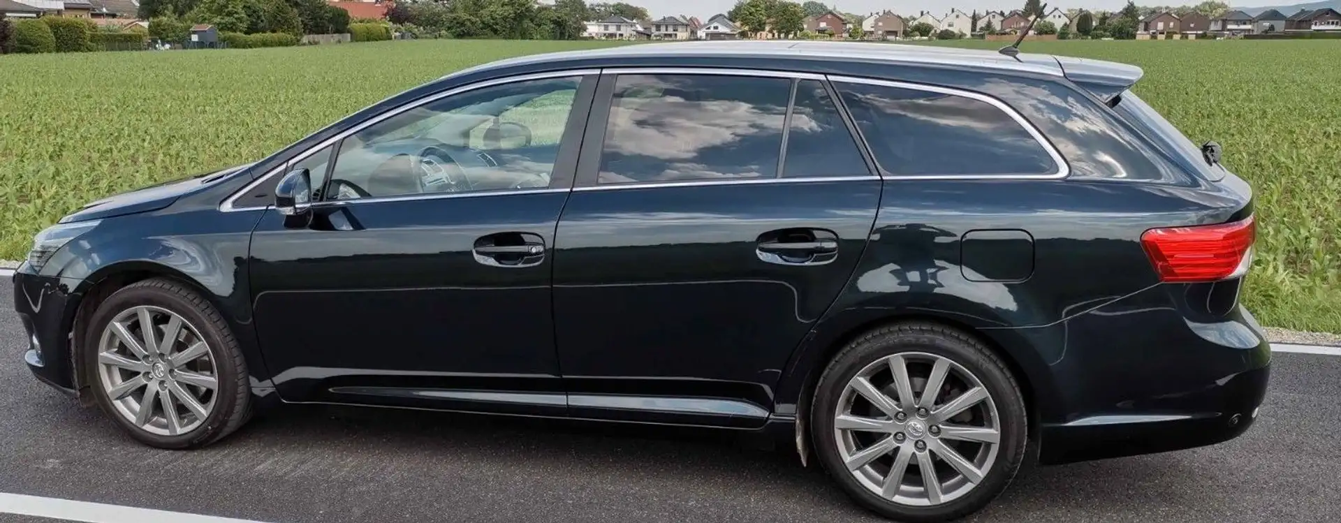 Toyota Avensis Avensis Wagon 2.2 Executive Vert - 1