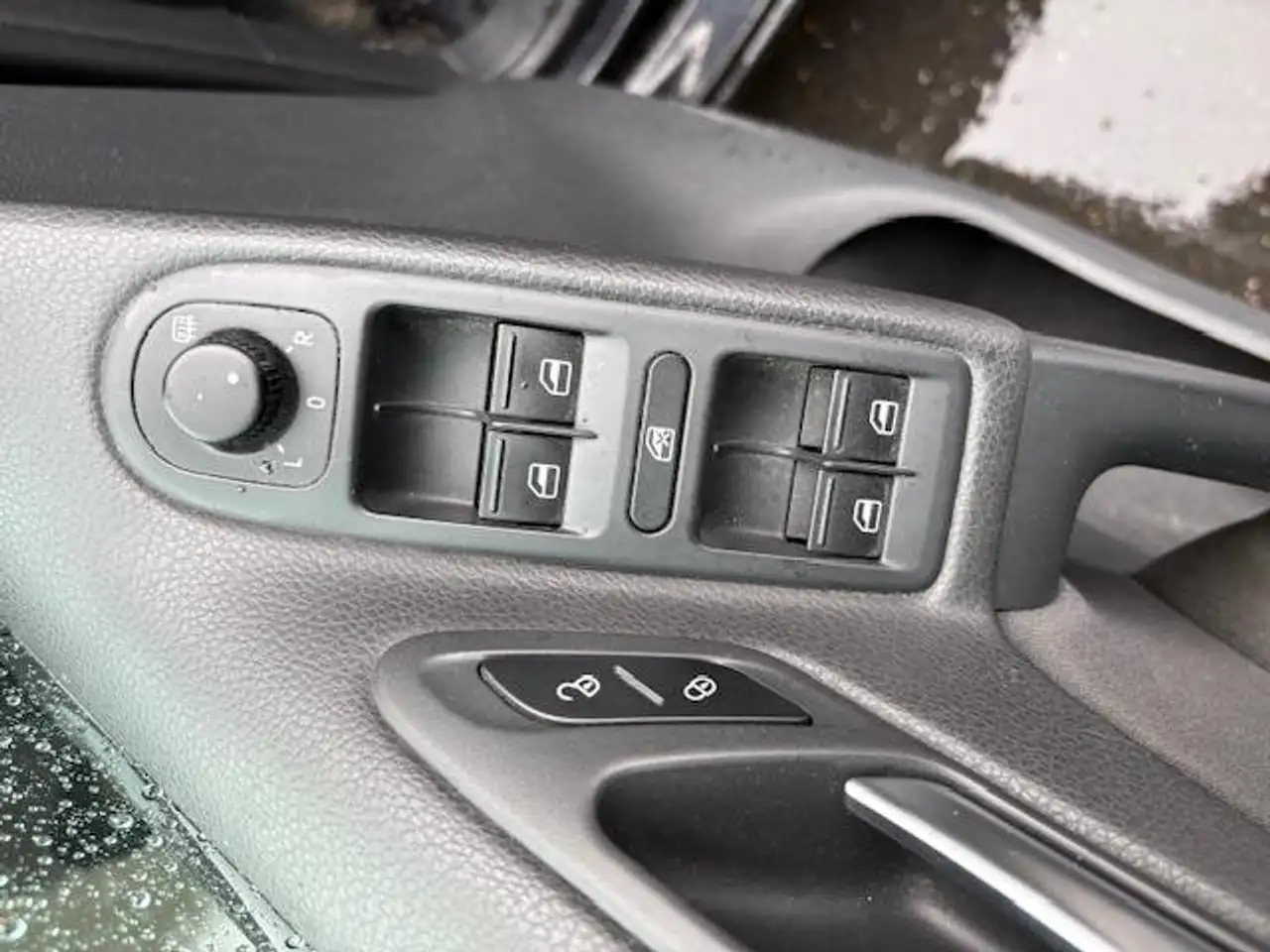 Volkswagen Golf Standard Model — photo 6