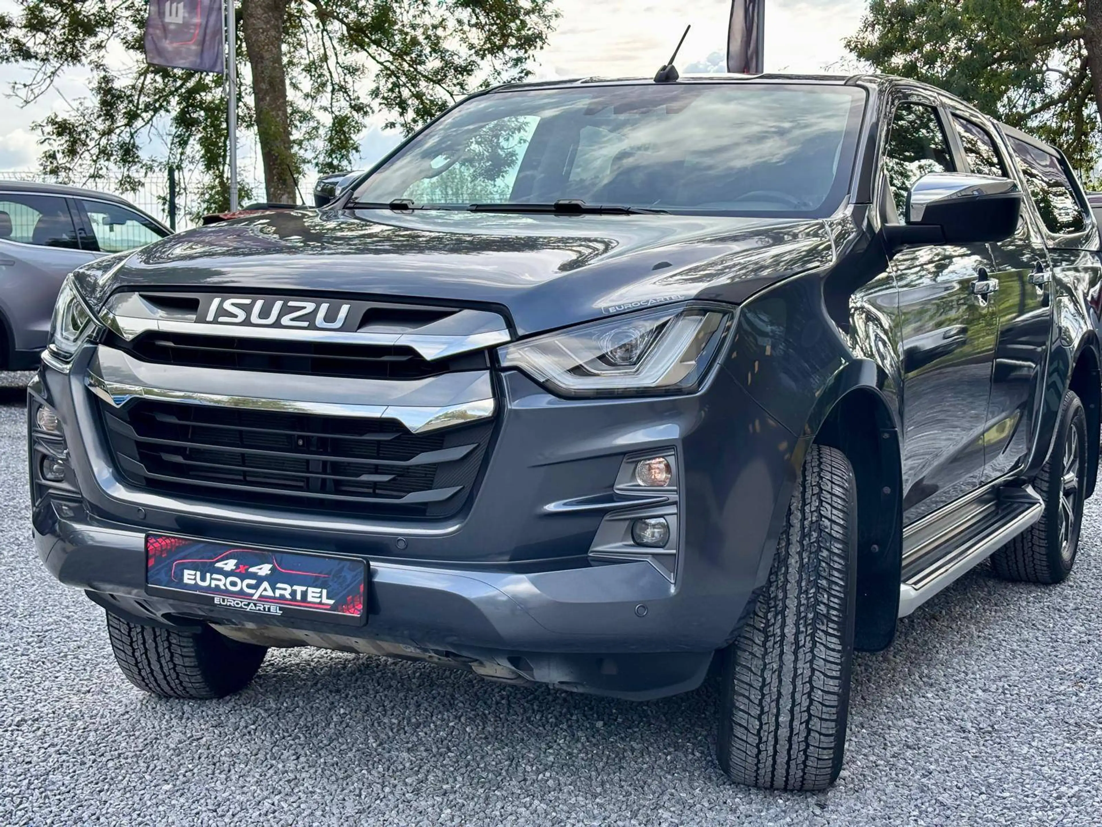 Isuzu D-Max 1.9 Turbo D 163 CV AUTO | LSX | 36.800 € TTC — photo 5