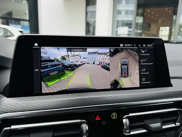 BMW X3 view 10