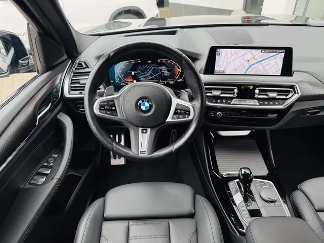 BMW X3 view 6
