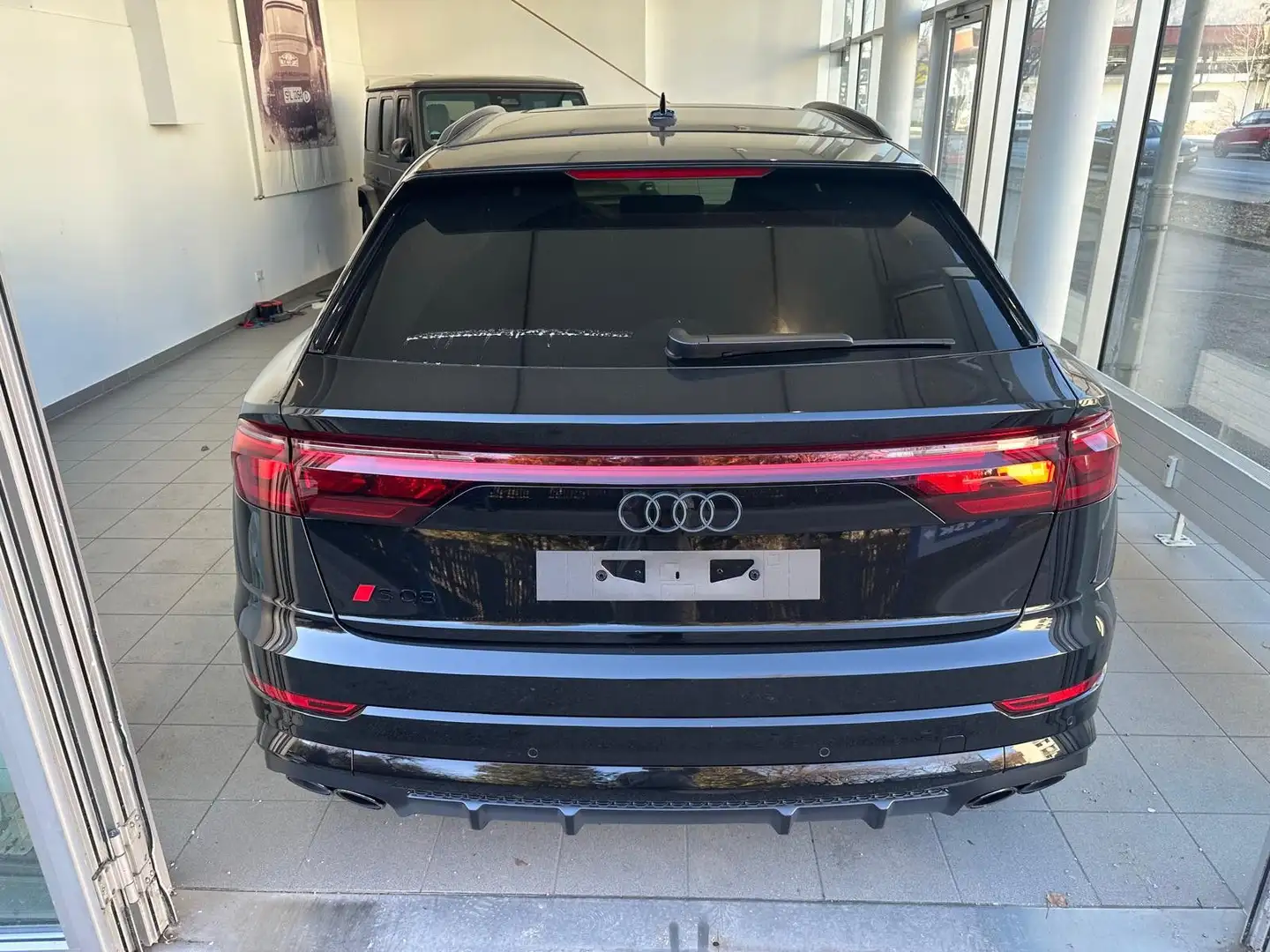 Audi SQ8 TFSI/sw-sw/AHK/ParkRemote/TV/Nacht/23 Negro - 2