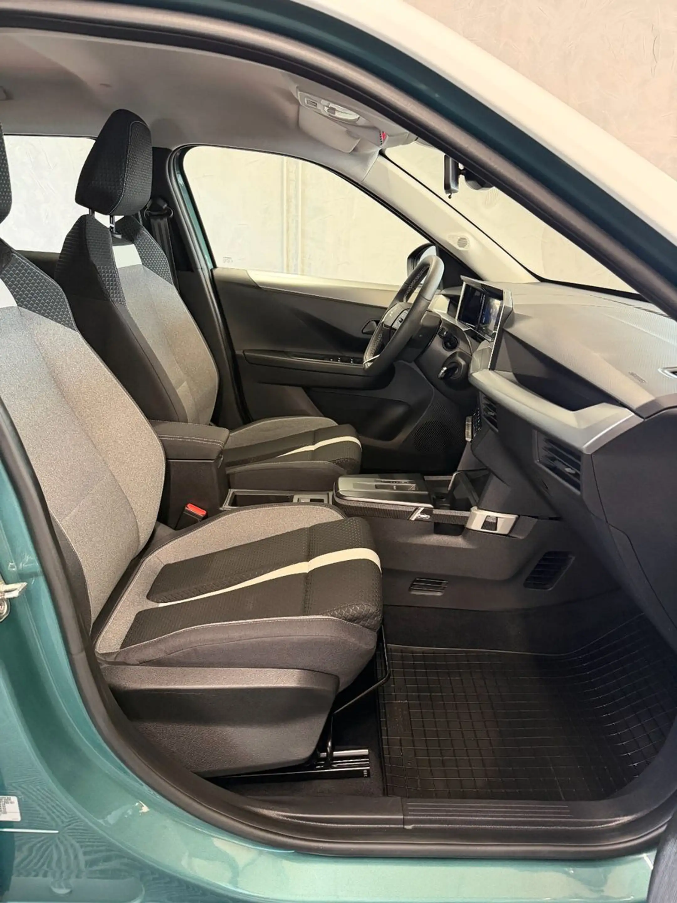 Opel Frontera 1.2Turbo Edition Kamera Led Navi VirtCo — photo 15