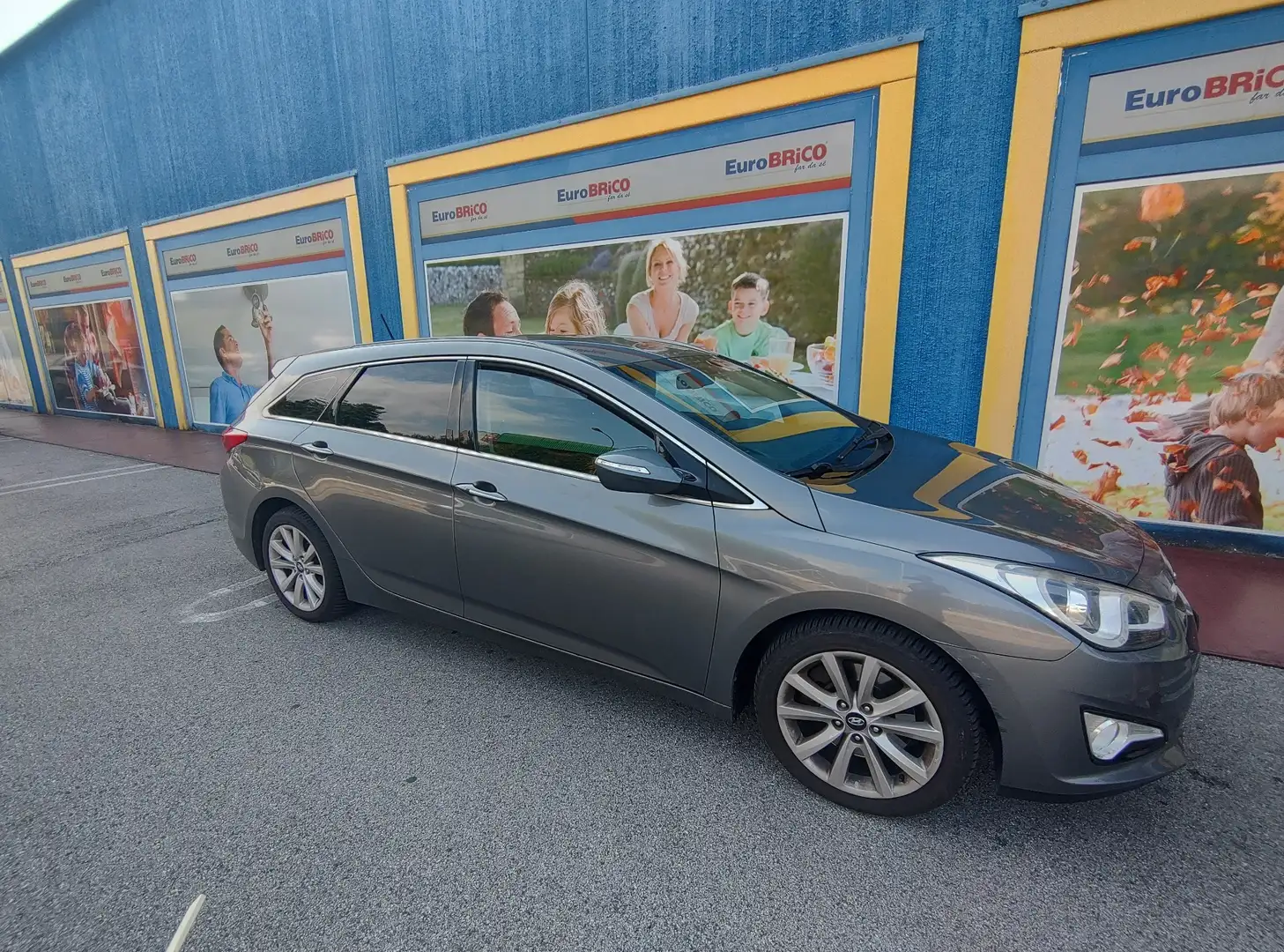 Hyundai i40 Wagon 1.7 crdi Style 136cv - 2