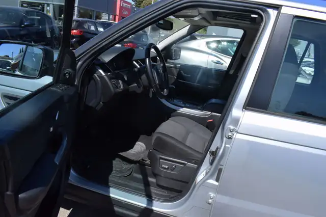 Land Rover Range Rover Sport view 15