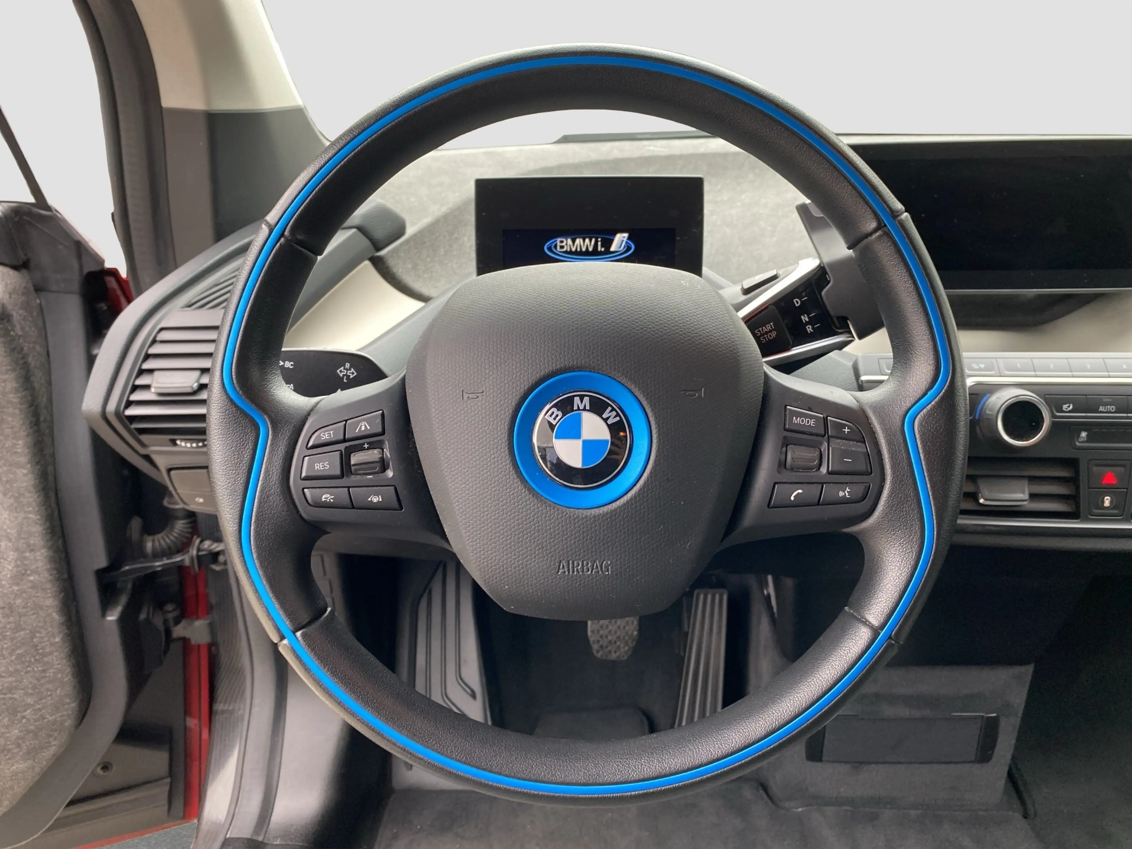 BMW i3 S 120 LED ACC StauAss SpurAss NaviProf RFK DAB — photo 13