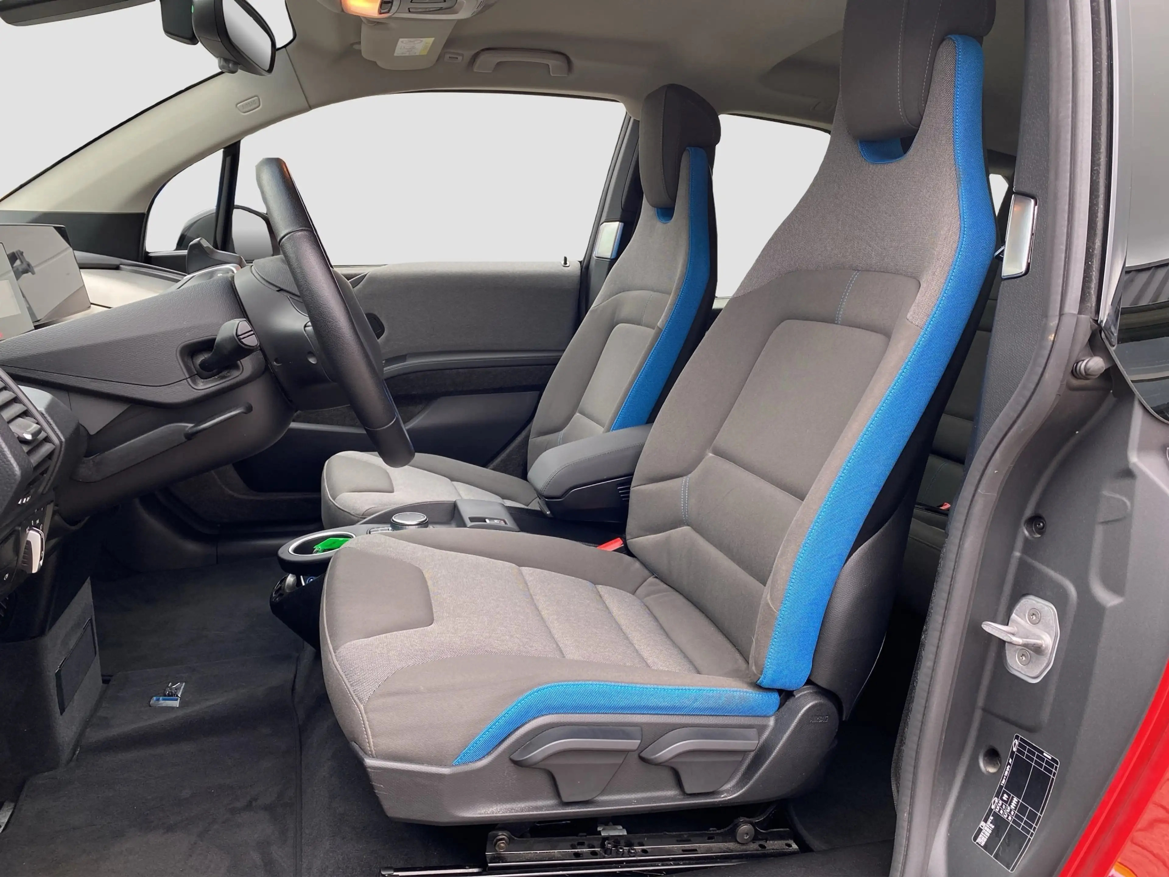 BMW i3 S 120 LED ACC StauAss SpurAss NaviProf RFK DAB — photo 11