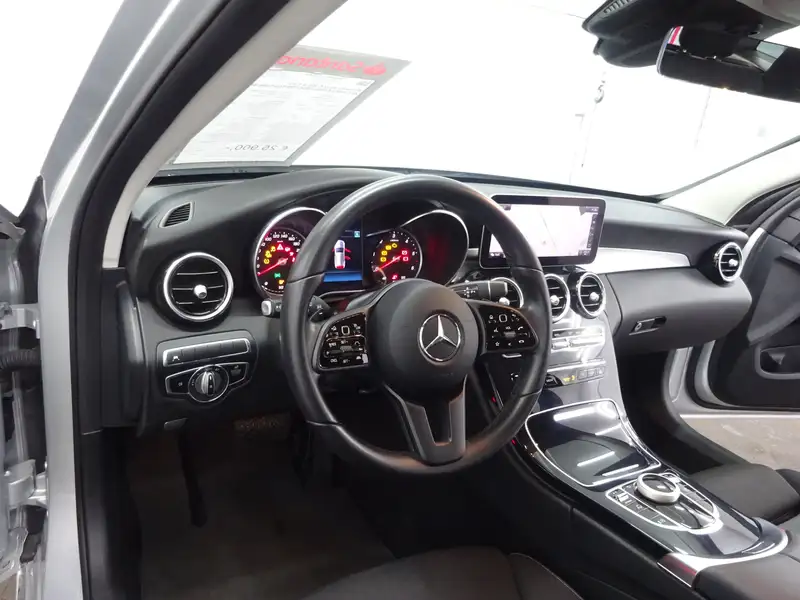 Annonce voiture d'occasion Mercedes-Benz C 200 - CARADIZE
