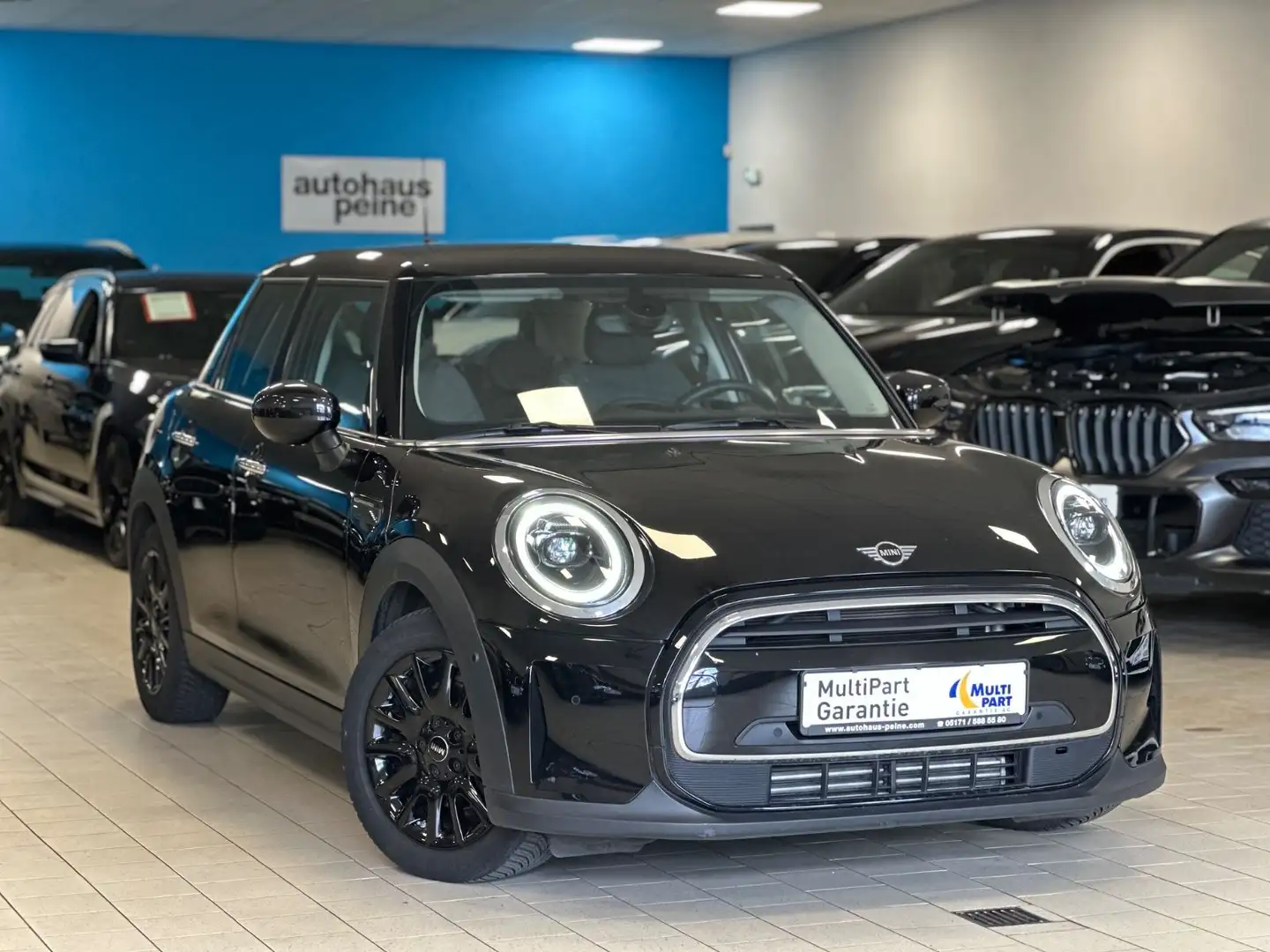 MINI One One Classic Trim 5-trg Navi/ParkAs/SportSitz/LED Schwarz - 1