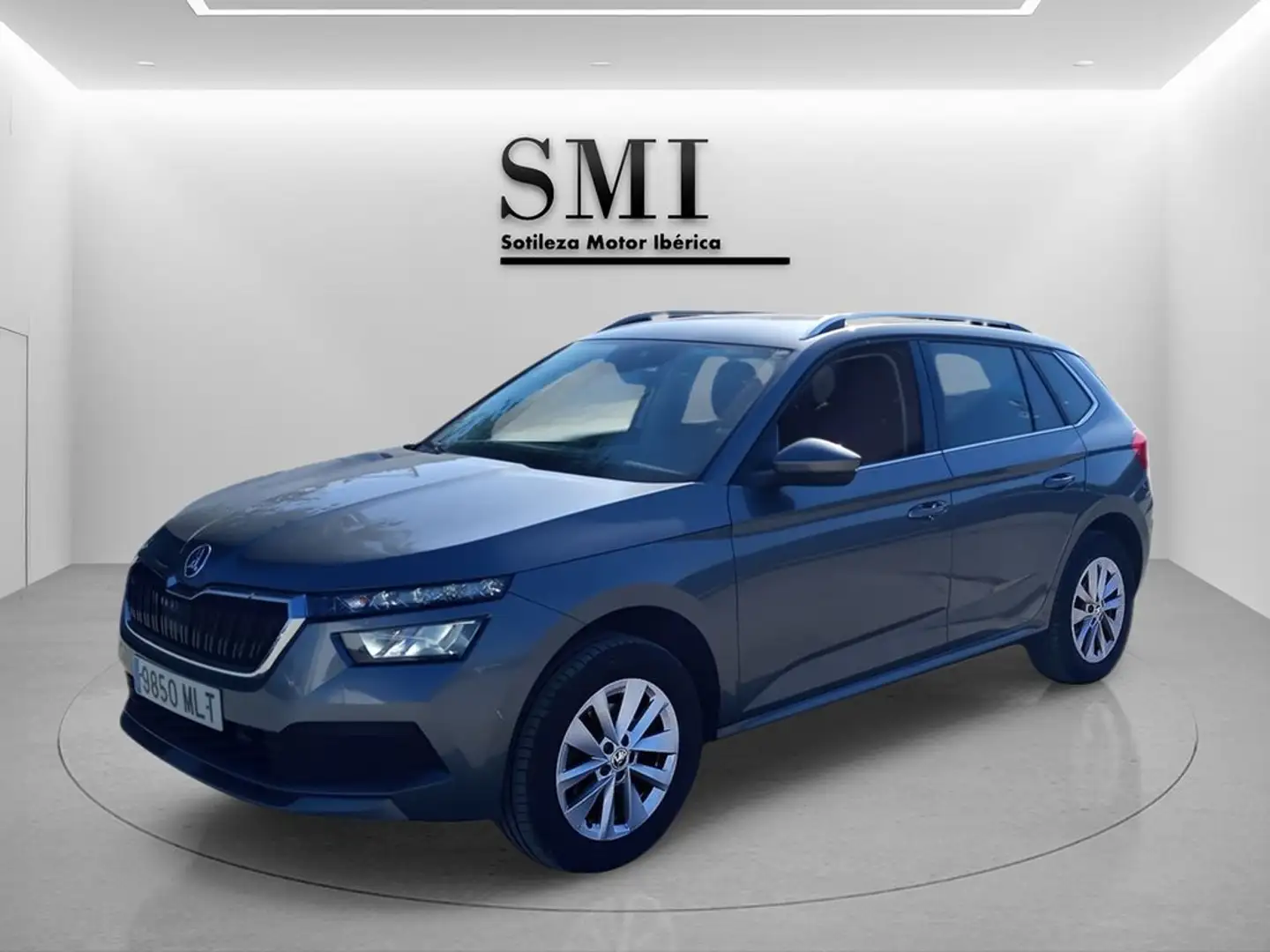 Skoda Kamiq 1.5 TSI Ambition Gris - 1