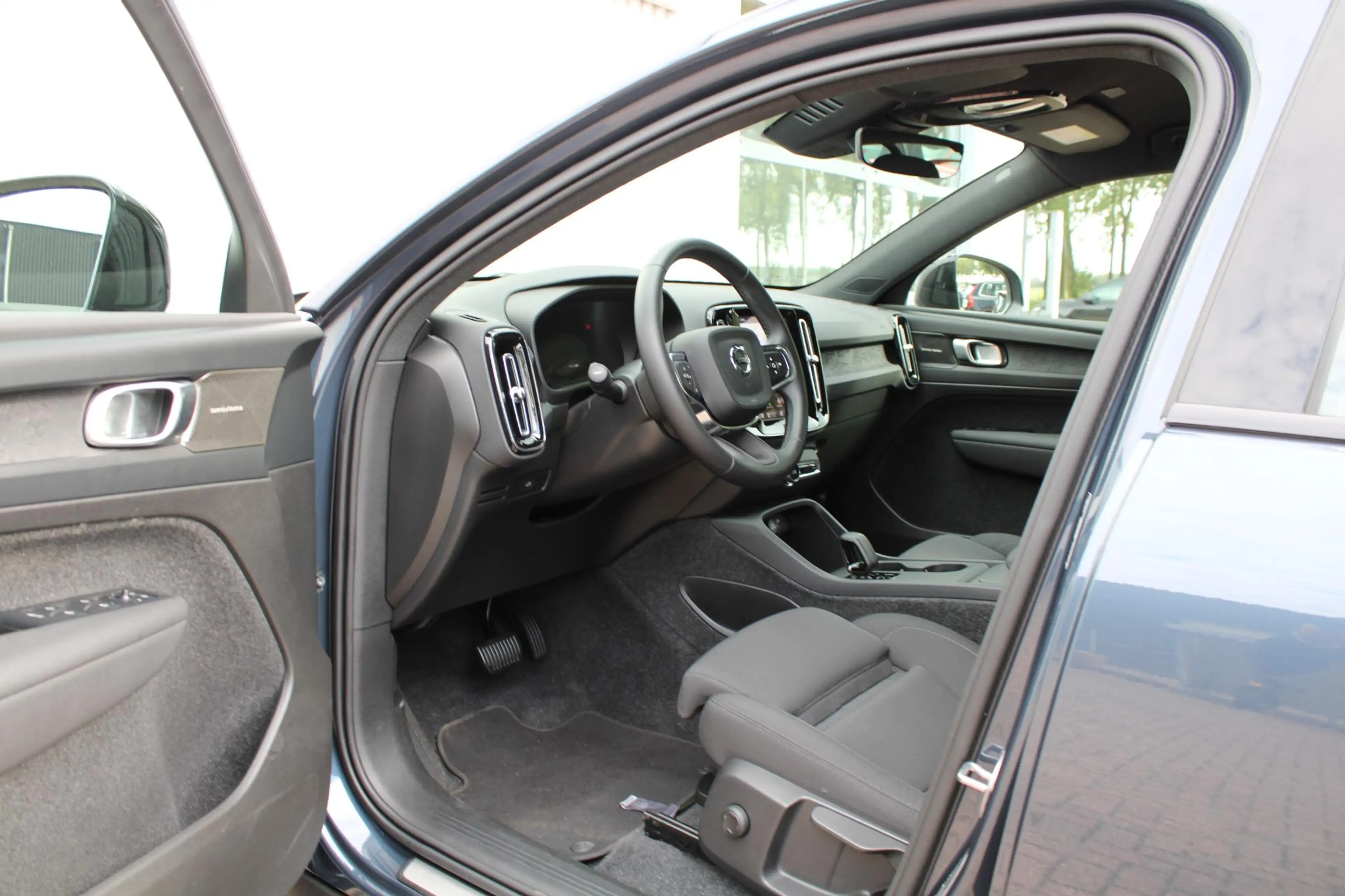 Volvo EX40 Single Motor Extended Range Plus 82 kWh | Trekhaak — photo 15