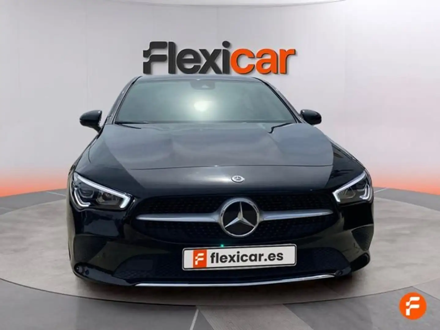 Mercedes-Benz CLA 180 Shooting Brake 7G-DCT Negro - 2