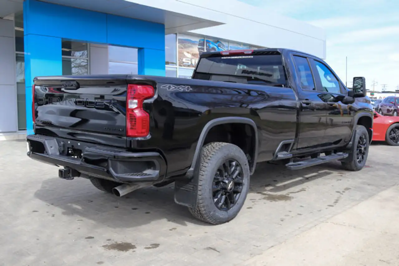 Chevrolet Silverado 2500 снимка Chevrolet Silverado 2500