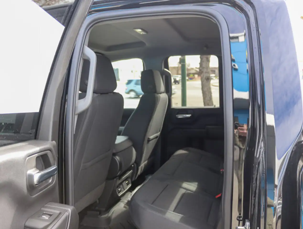 Chevrolet Silverado 2500 снимка Chevrolet Silverado 2500