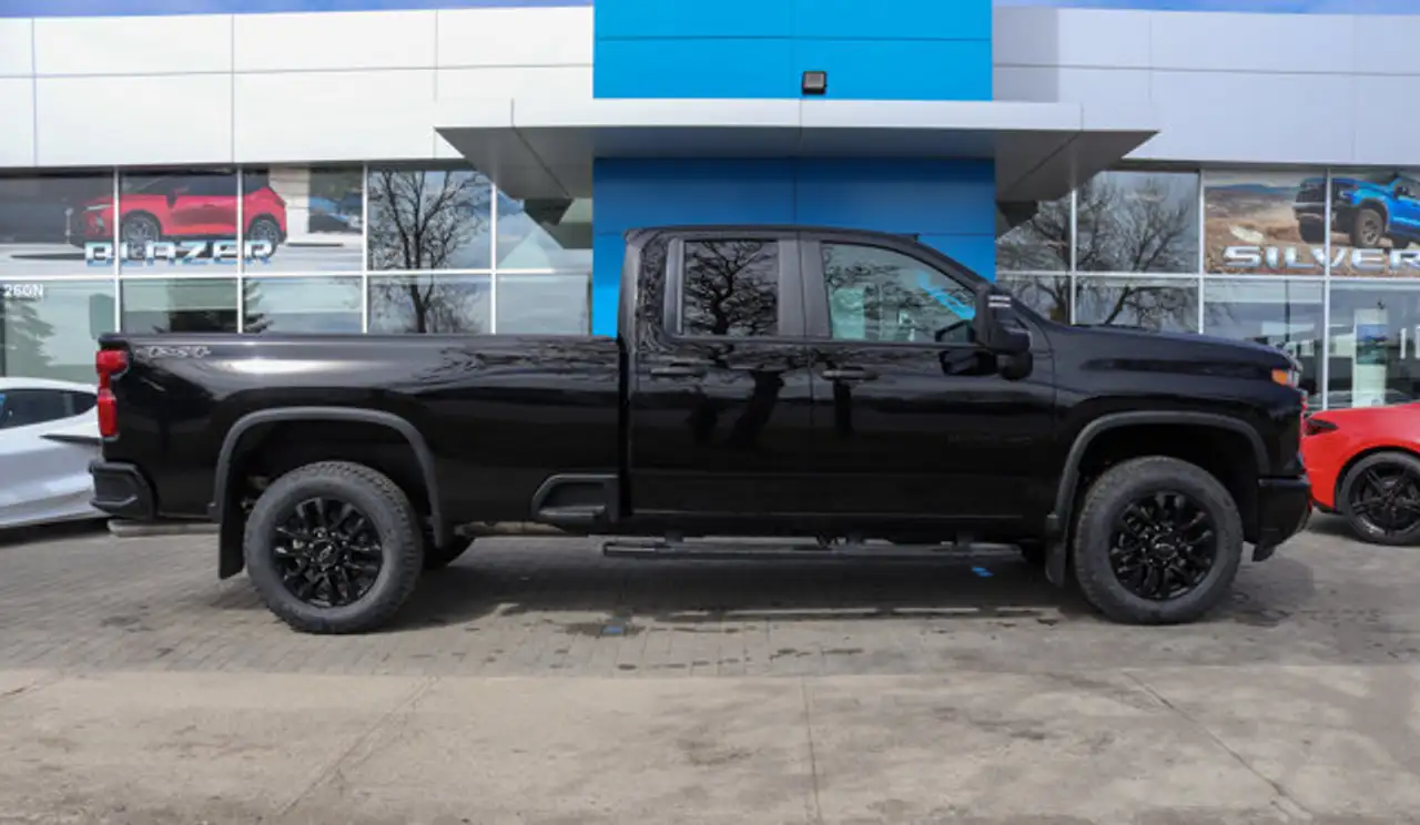Chevrolet Silverado 2500 снимка Chevrolet Silverado 2500