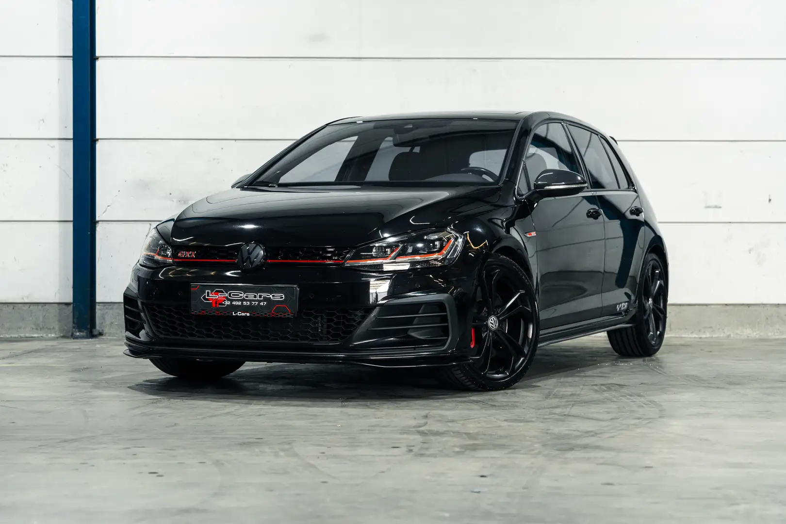 Volkswagen Golf GTI Golf GTI TCR 2.0 TSI OPF DSG Pano/Akra/Dynaudio Nero - 1