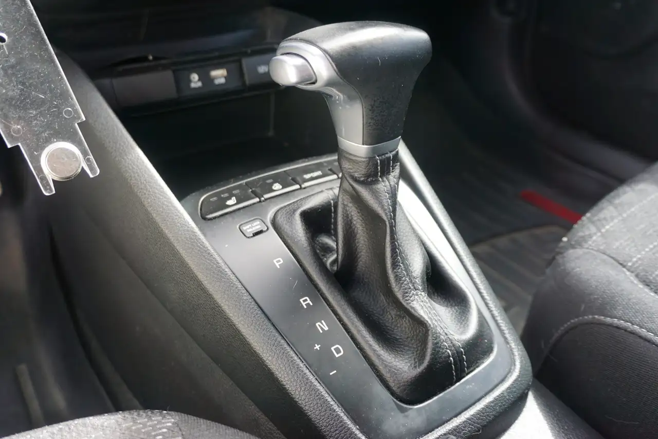 Kia Rio снимка Kia Rio