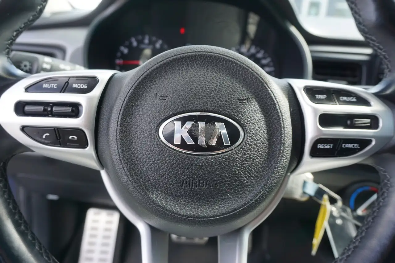 Kia Rio снимка Kia Rio