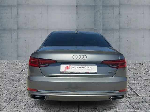 Audi A4 view 5