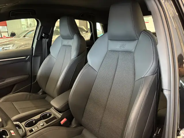Audi A3 view 9