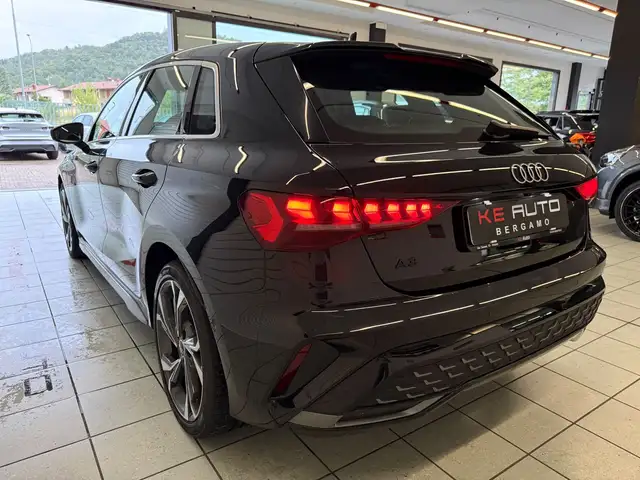 Audi A3 view 4