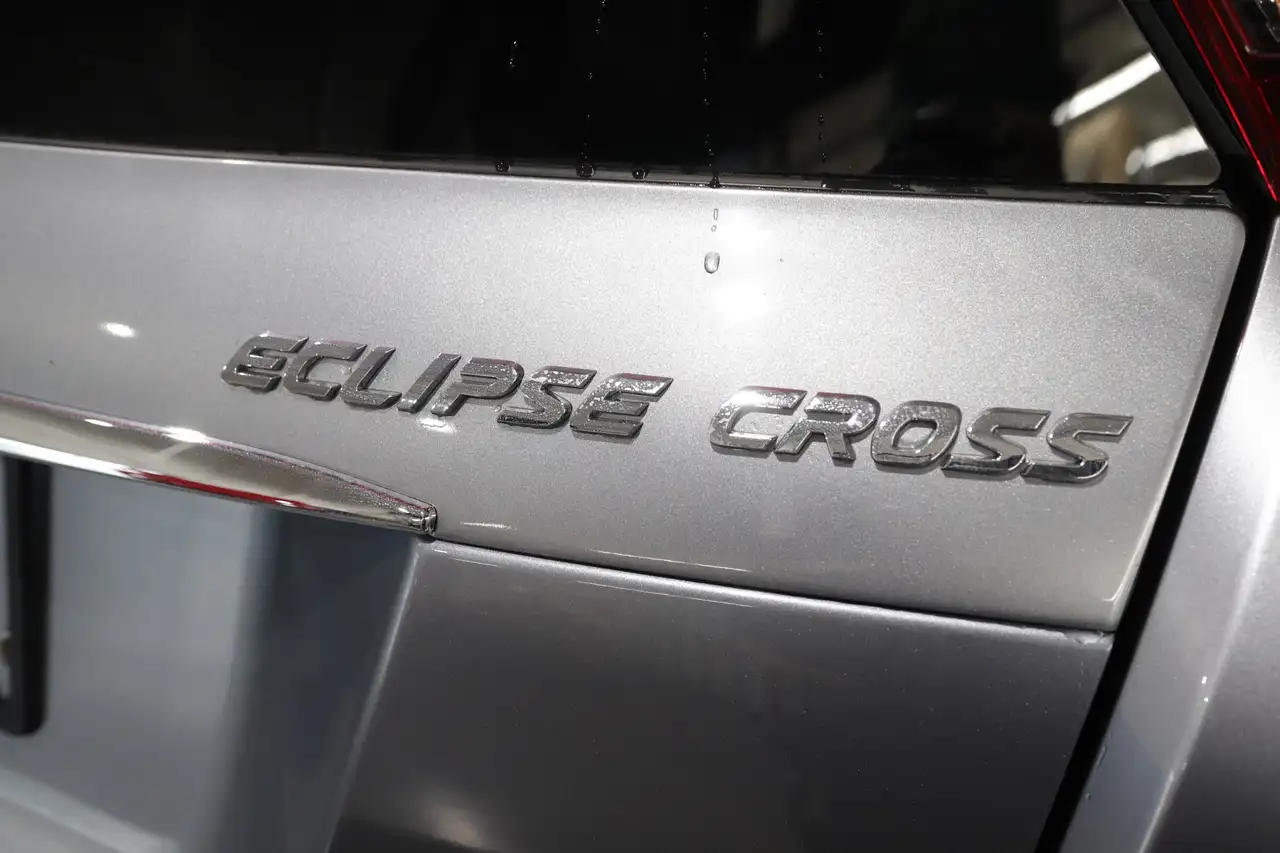 Mitsubishi Eclipse Cross photo Mitsubishi Eclipse Cross