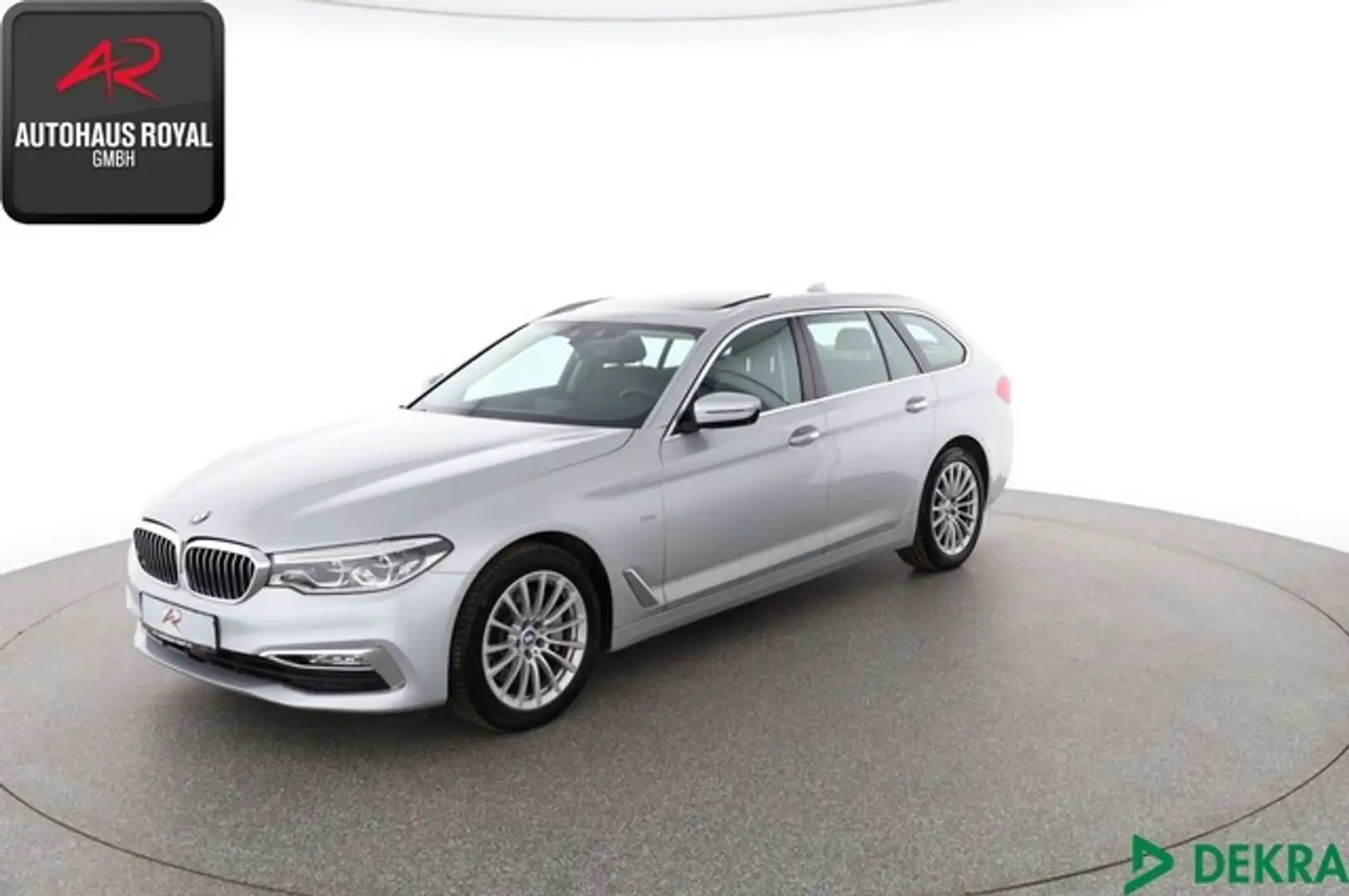 BMW 530 i T xDrive LUXURY LINE KEYLESSGO,360GRAD,HUD Gümüş rengi - 1
