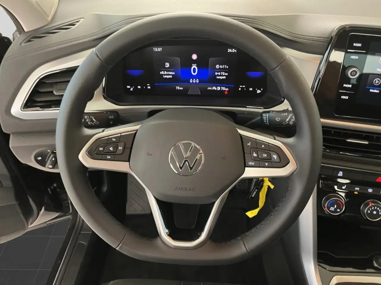 Volkswagen T-Roc 1.0 TSI Life Digitales Cockpit LED Apple CarPlay A 9